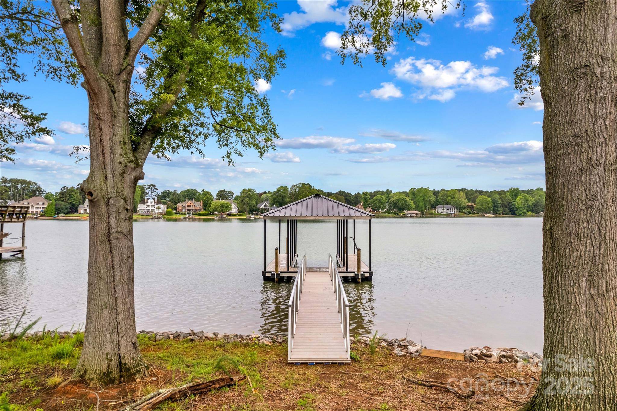 Mooresville, NC 28117,242 Shoreline LOOP