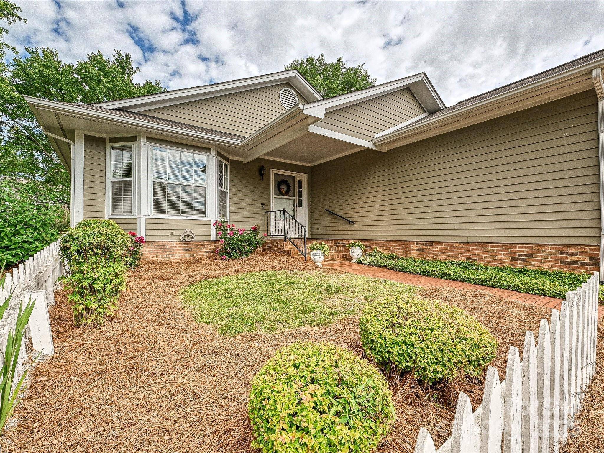 Fort Mill, SC 29715,2919 Peachwood CT