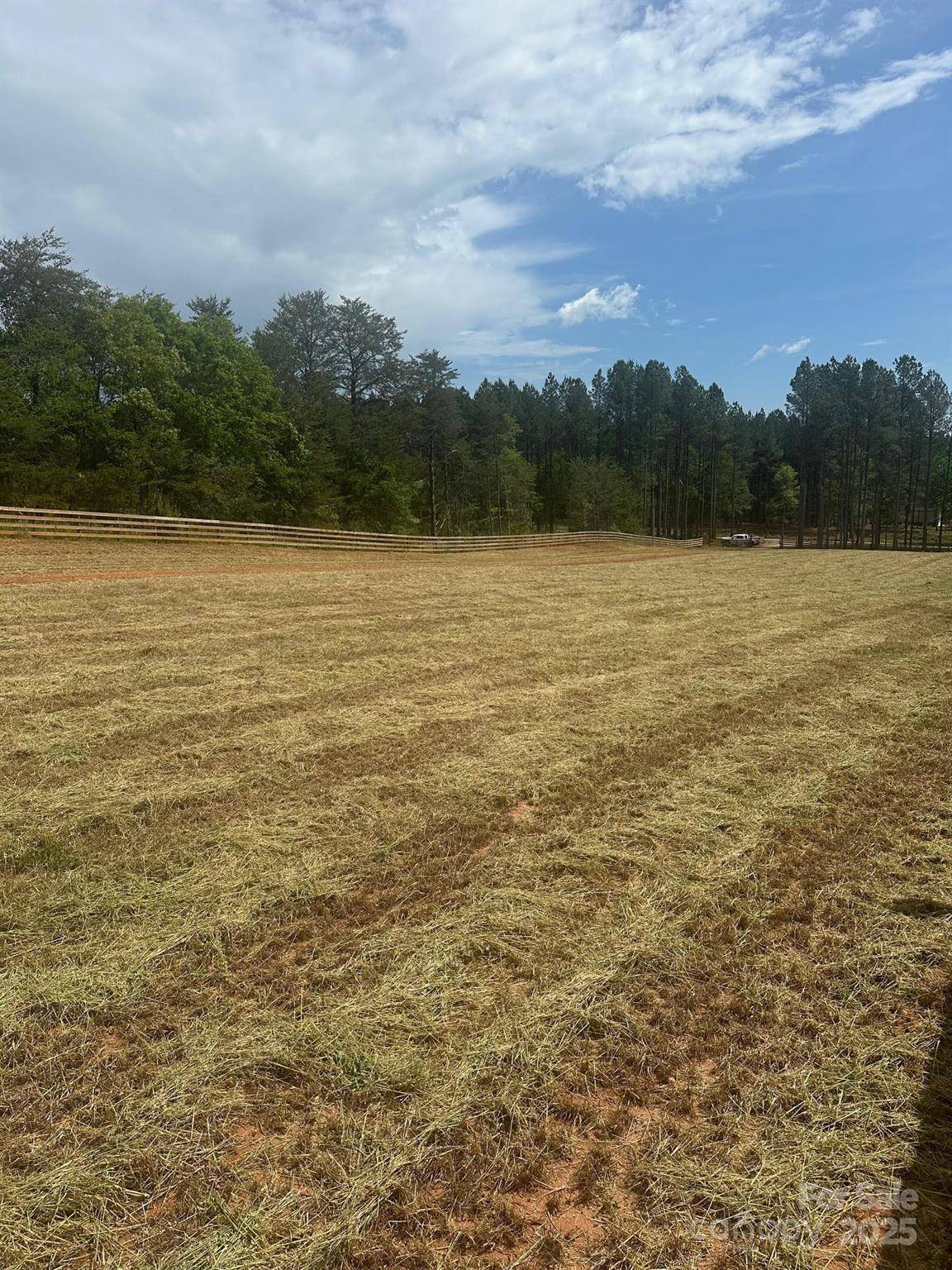Inman, SC 29349,417 Wilkie Bridge RD