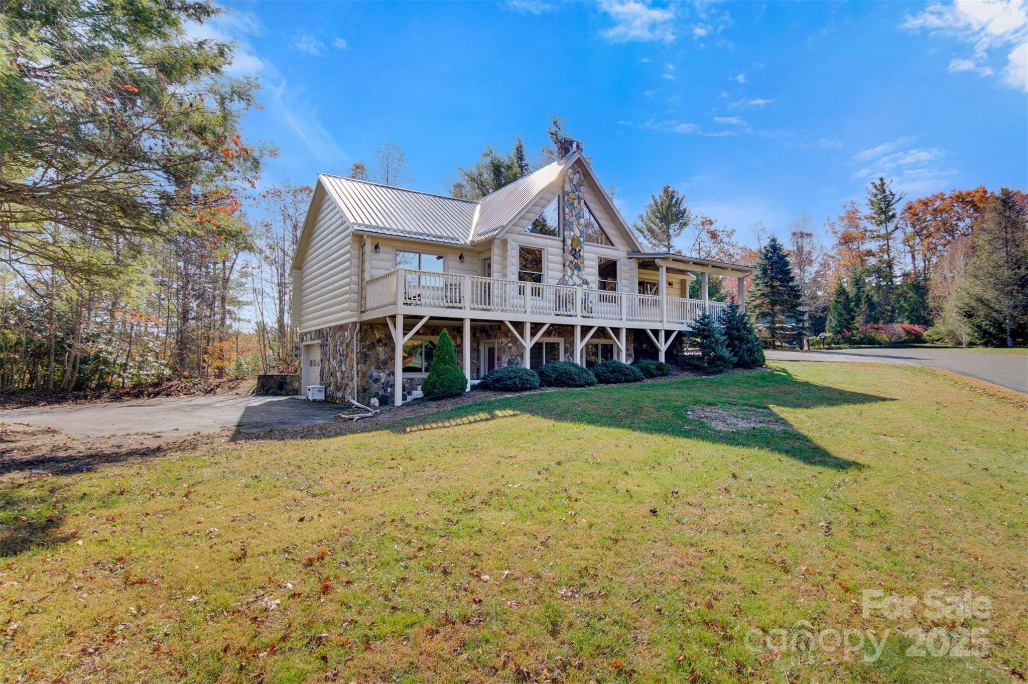 Fleetwood, NC 28626,969 Twin Bridges DR