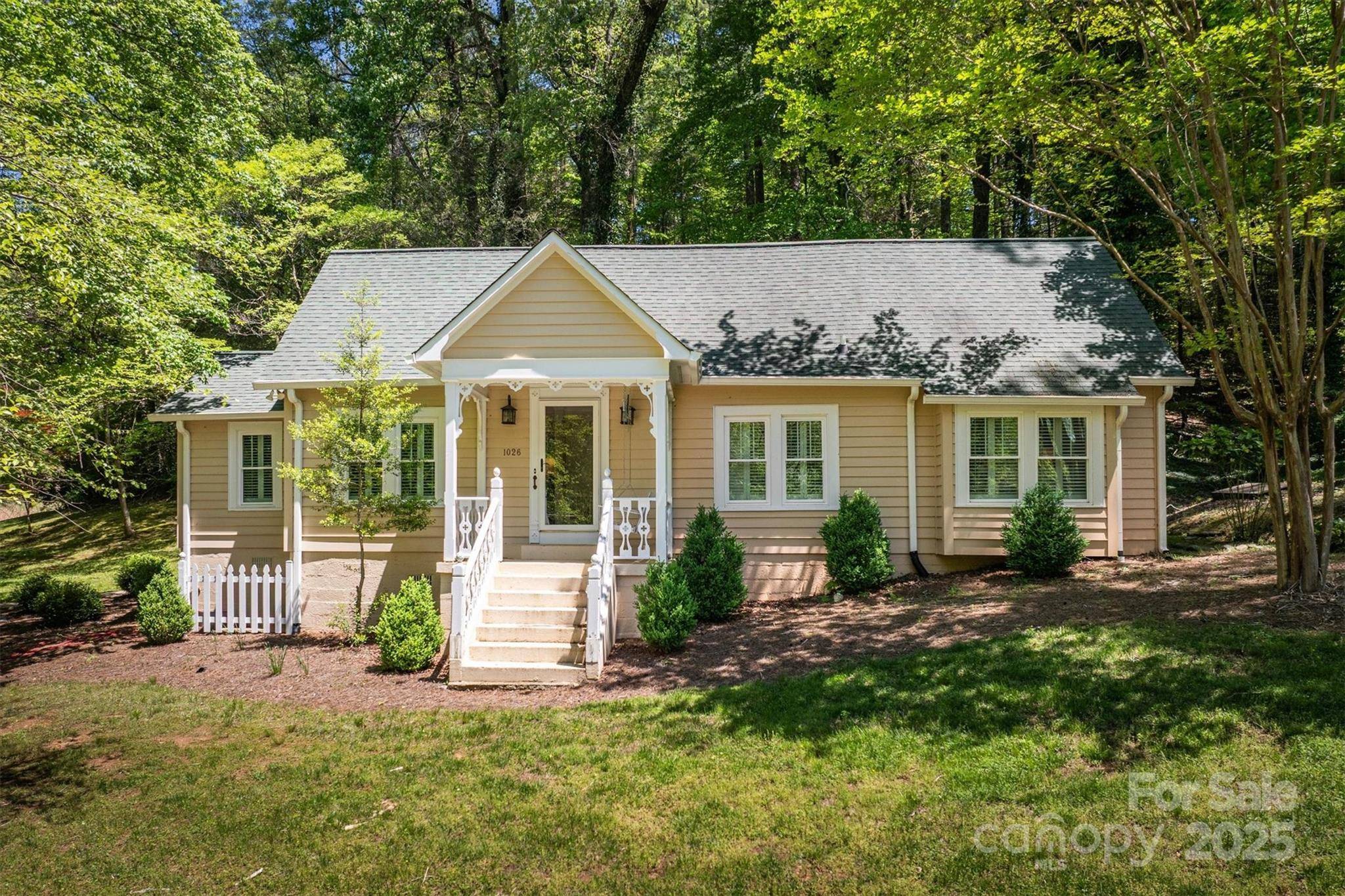 Lenoir, NC 28645,1026 Shelby LN