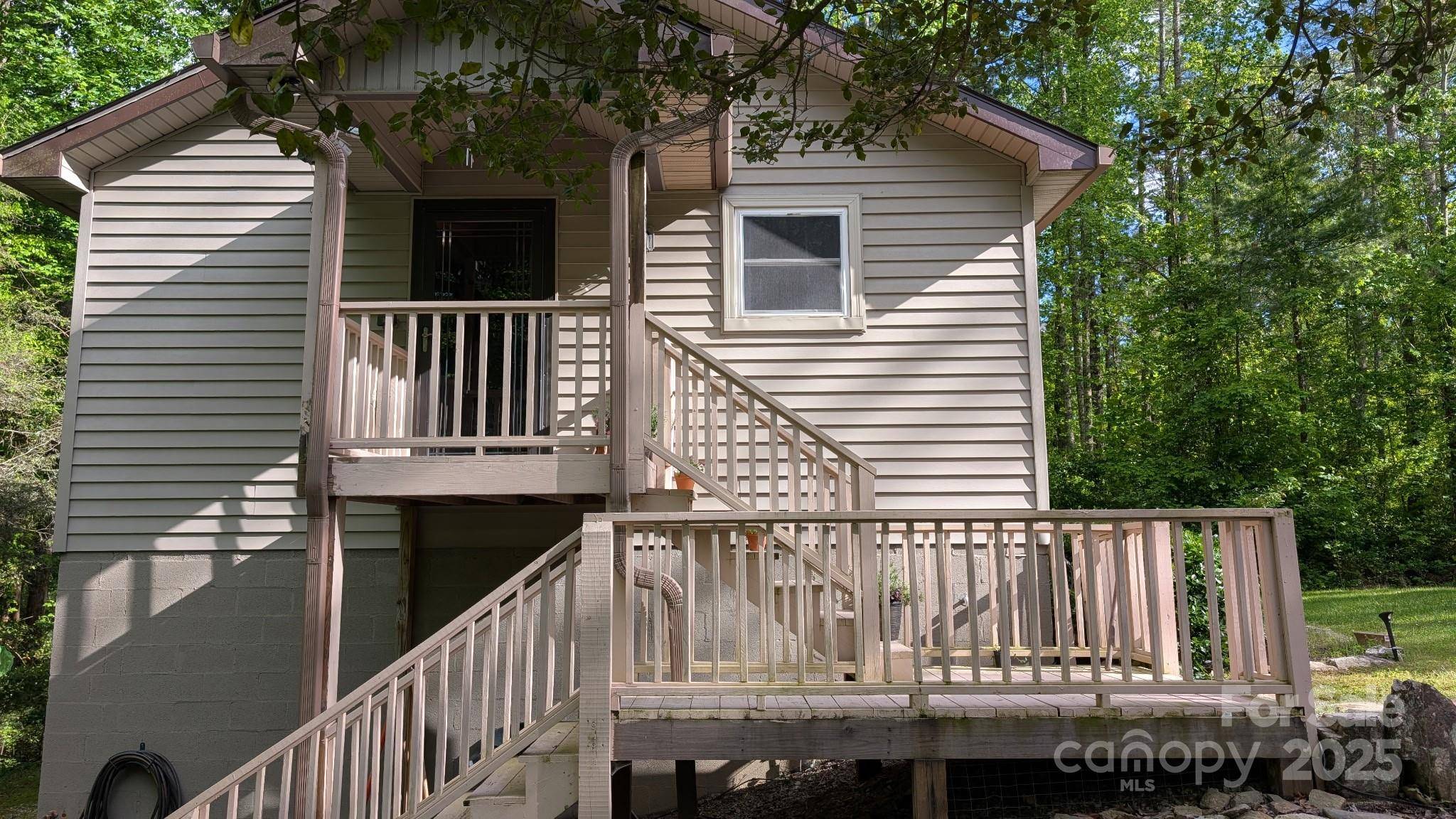 Brevard, NC 28712,87 Oscar Chappell RD