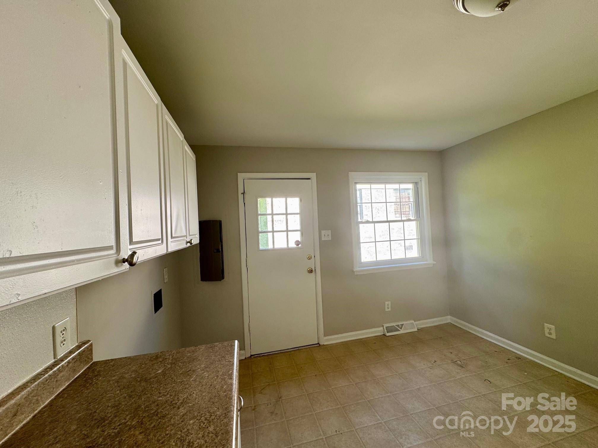 Charlotte, NC 28210,2020 Longleaf DR