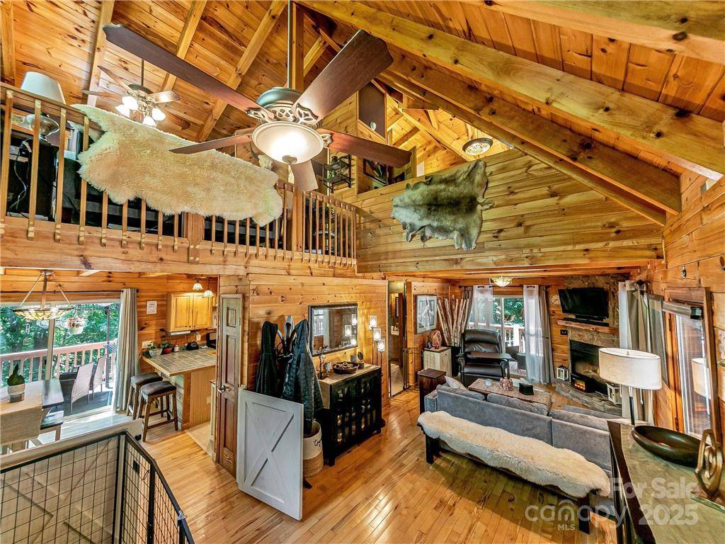 Nebo, NC 28761,37 Lonnie Mack DR