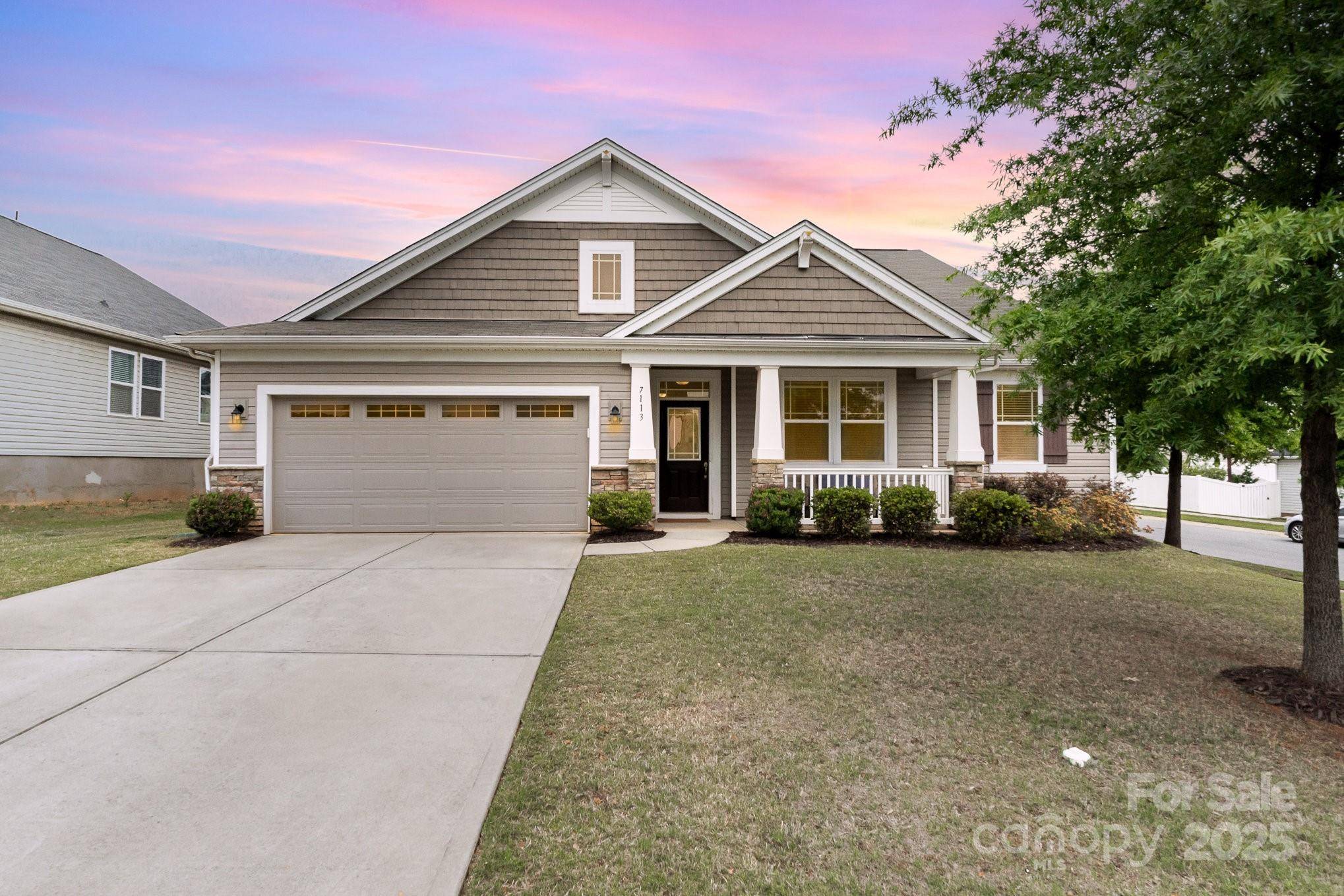 Charlotte, NC 28269,7113 Meridale Forest DR