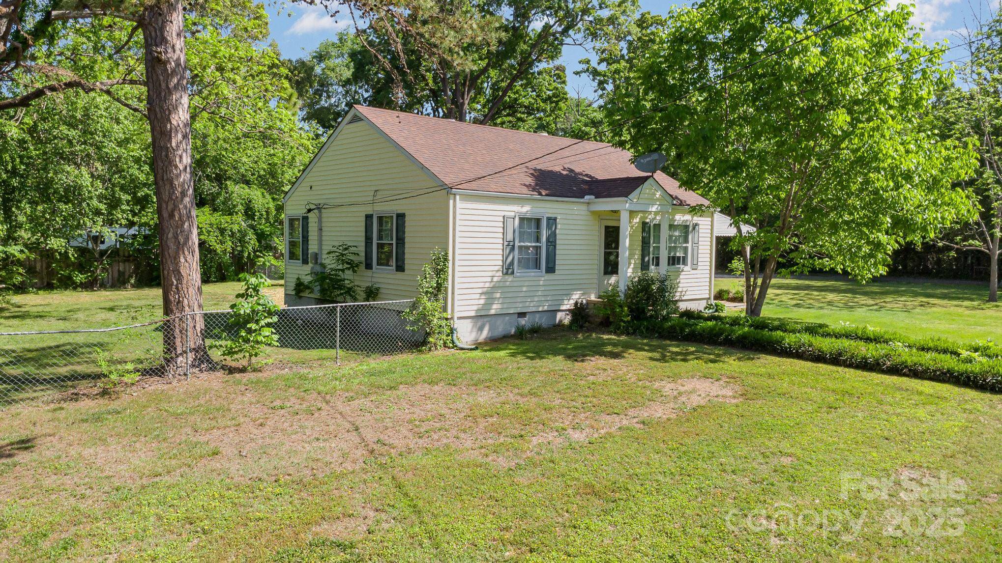Salisbury, NC 28144,1302 N Ellis ST