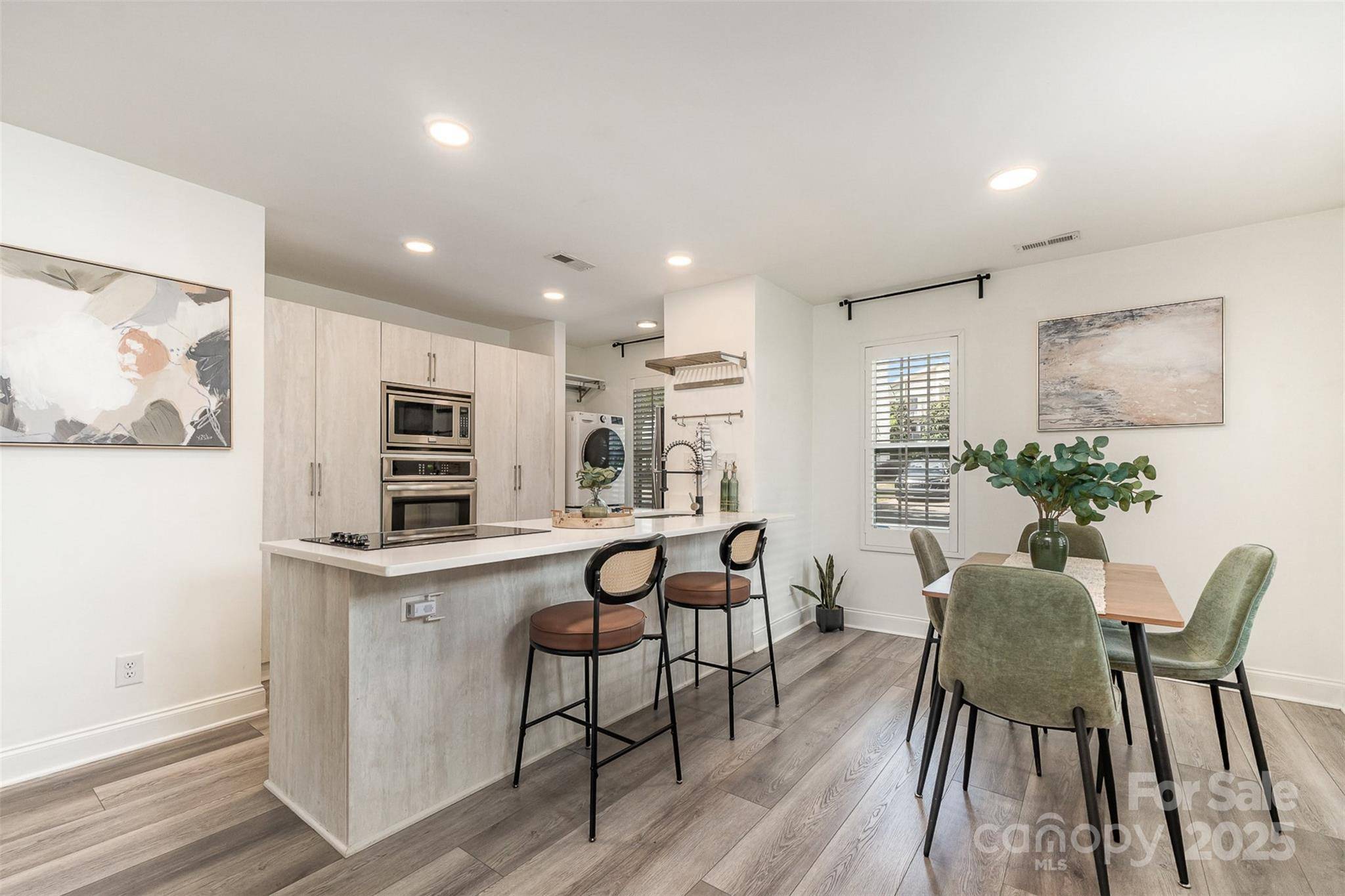 Charlotte, NC 28205,1533 Briar Creek RD #A