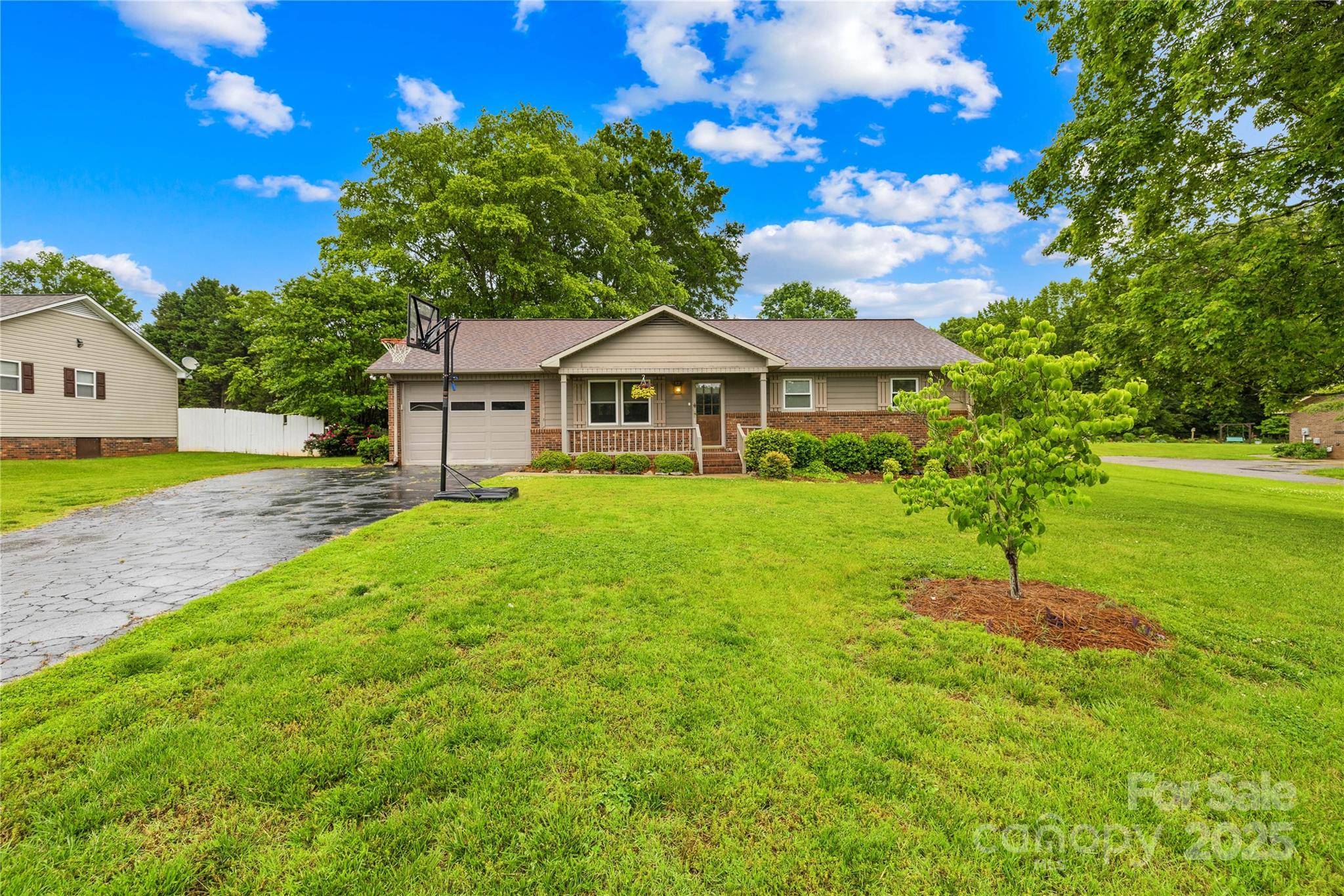 Statesville, NC 28625,117 Ethel LN