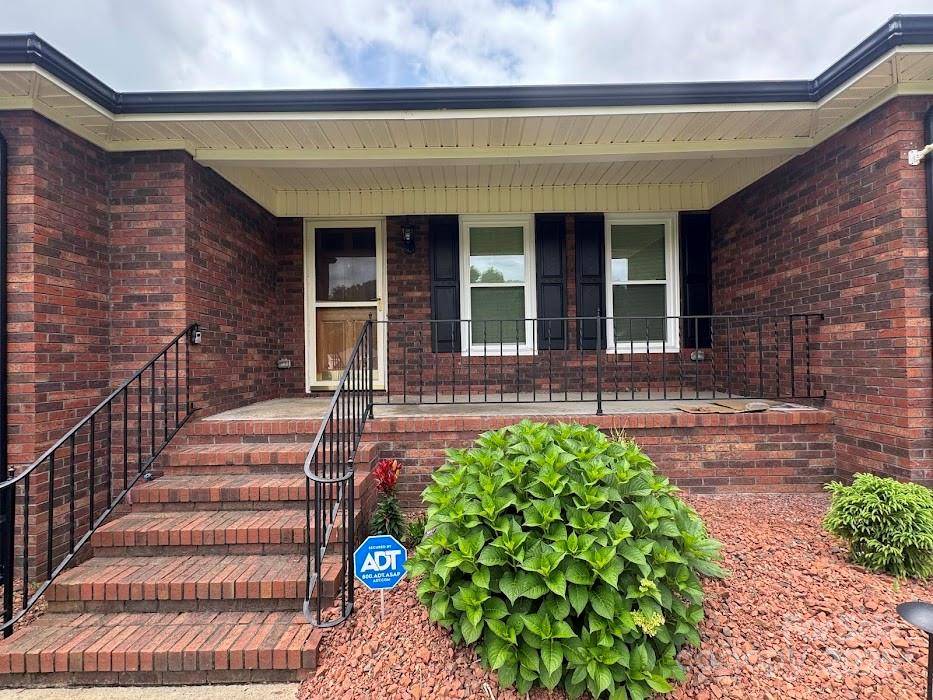 Harrisburg, NC 28075,6339 River Front DR