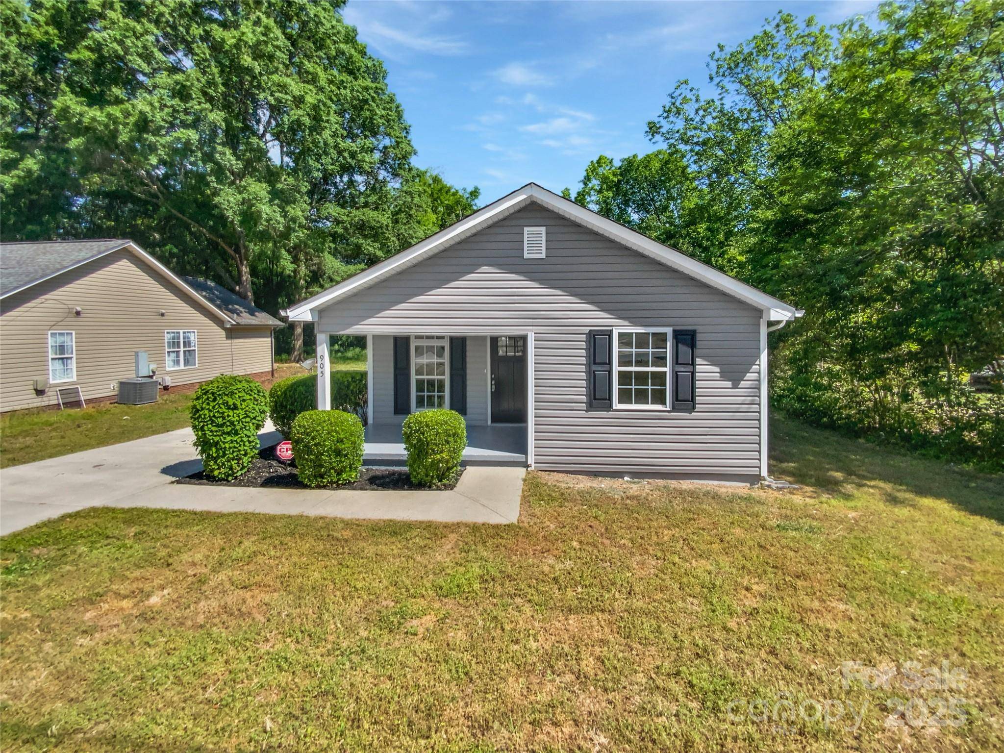 Kannapolis, NC 28083,905 Brookdale ST