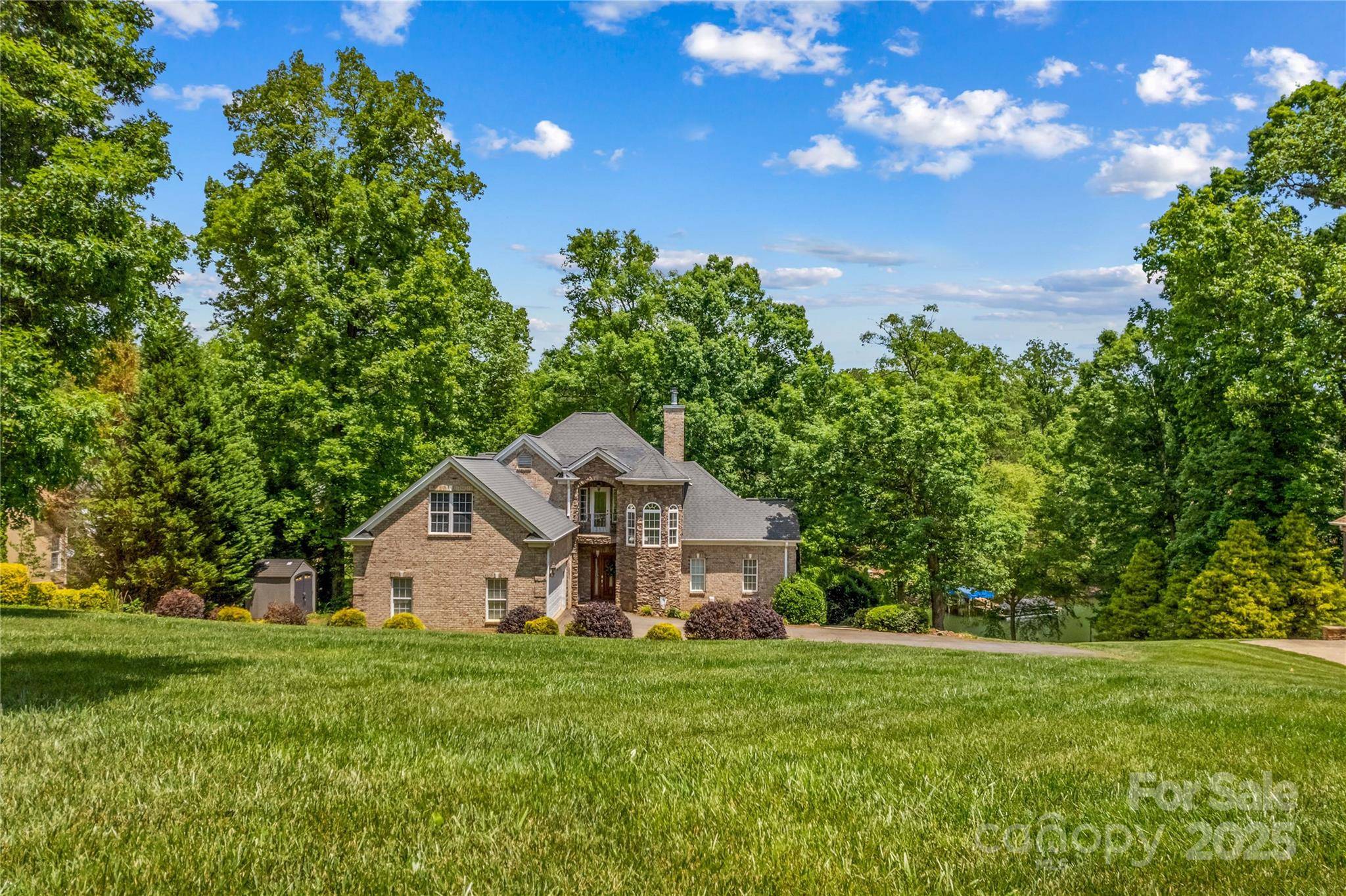 Mooresville, NC 28117,141 Ridge Top RD