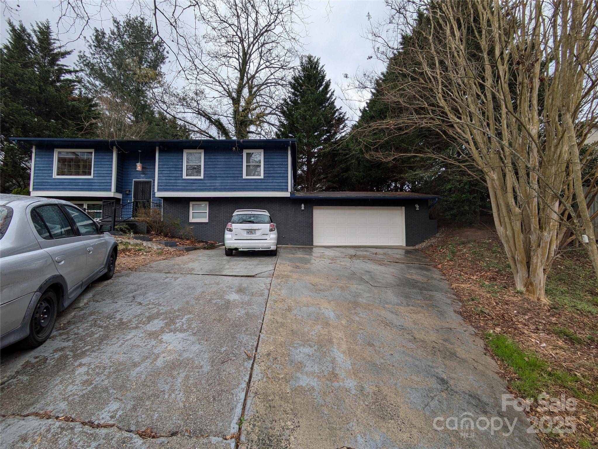 Asheville, NC 28801,164 Bartlett ST