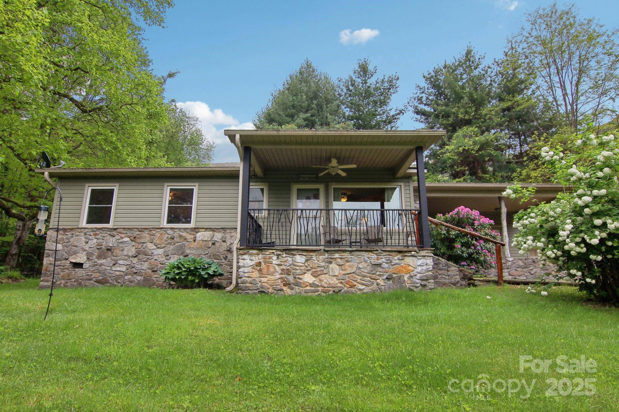 Waynesville, NC 28786,51 Atari RD
