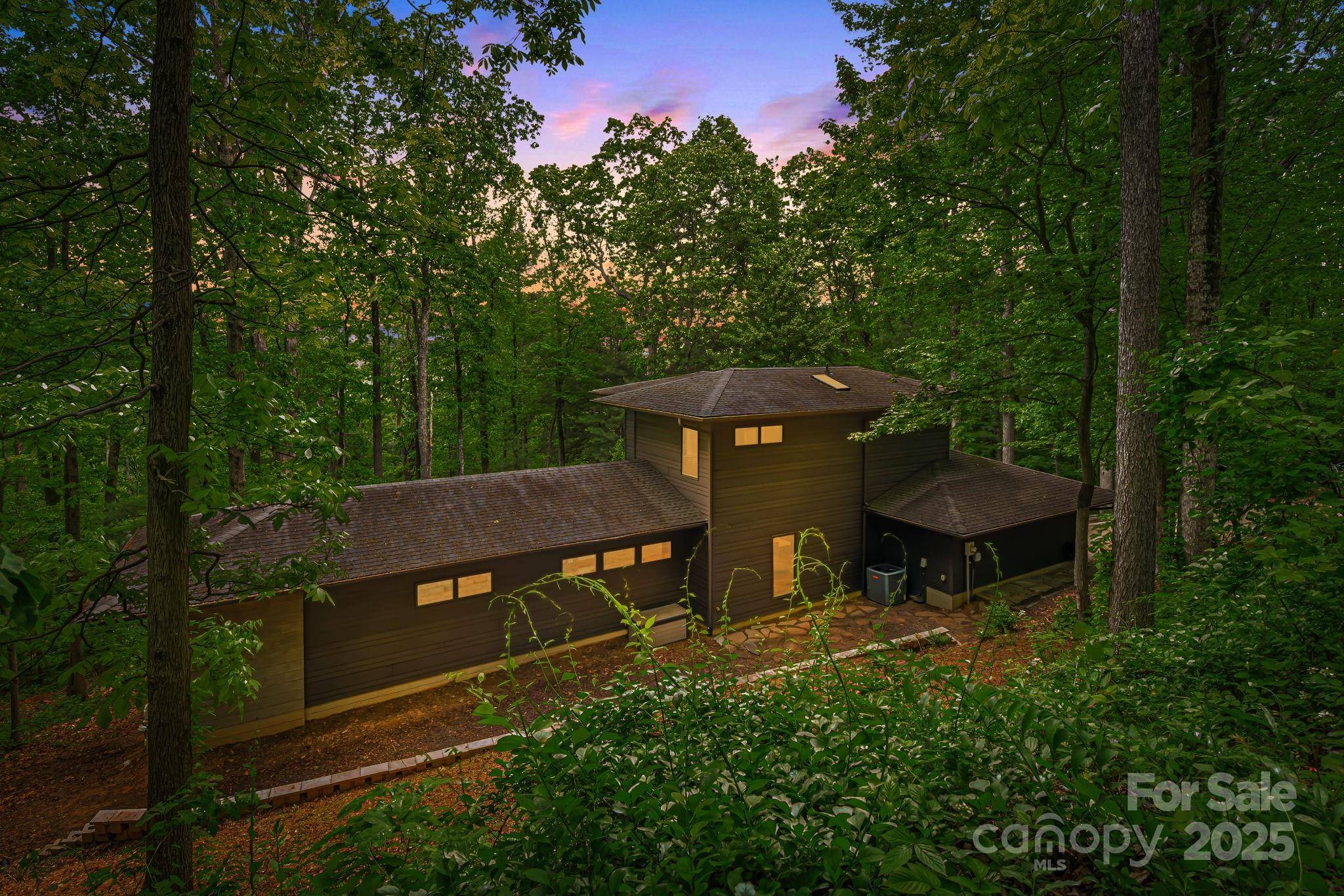 Arden, NC 28704,18 Balsam CT