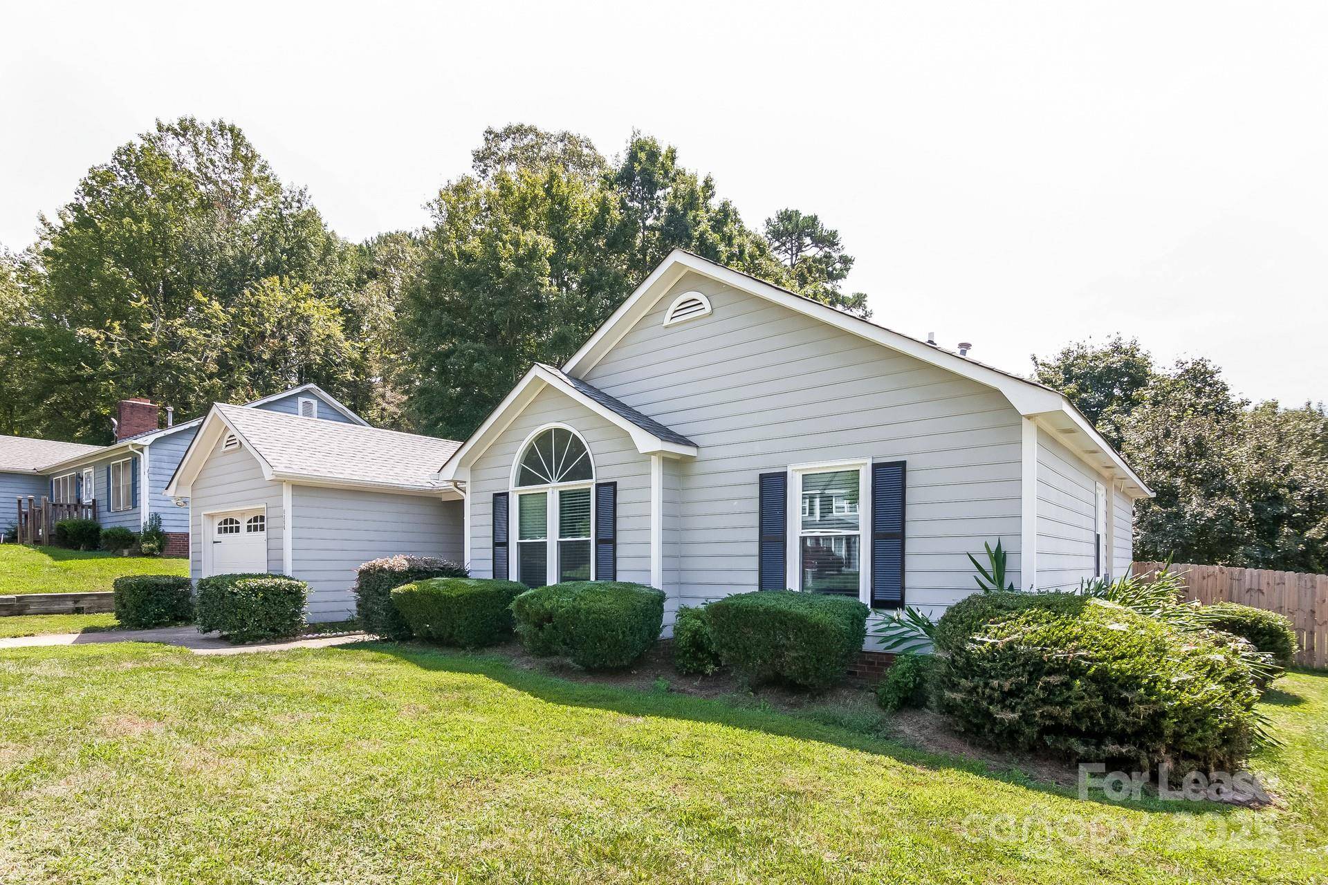 Charlotte, NC 28269,6200 Sunstone DR