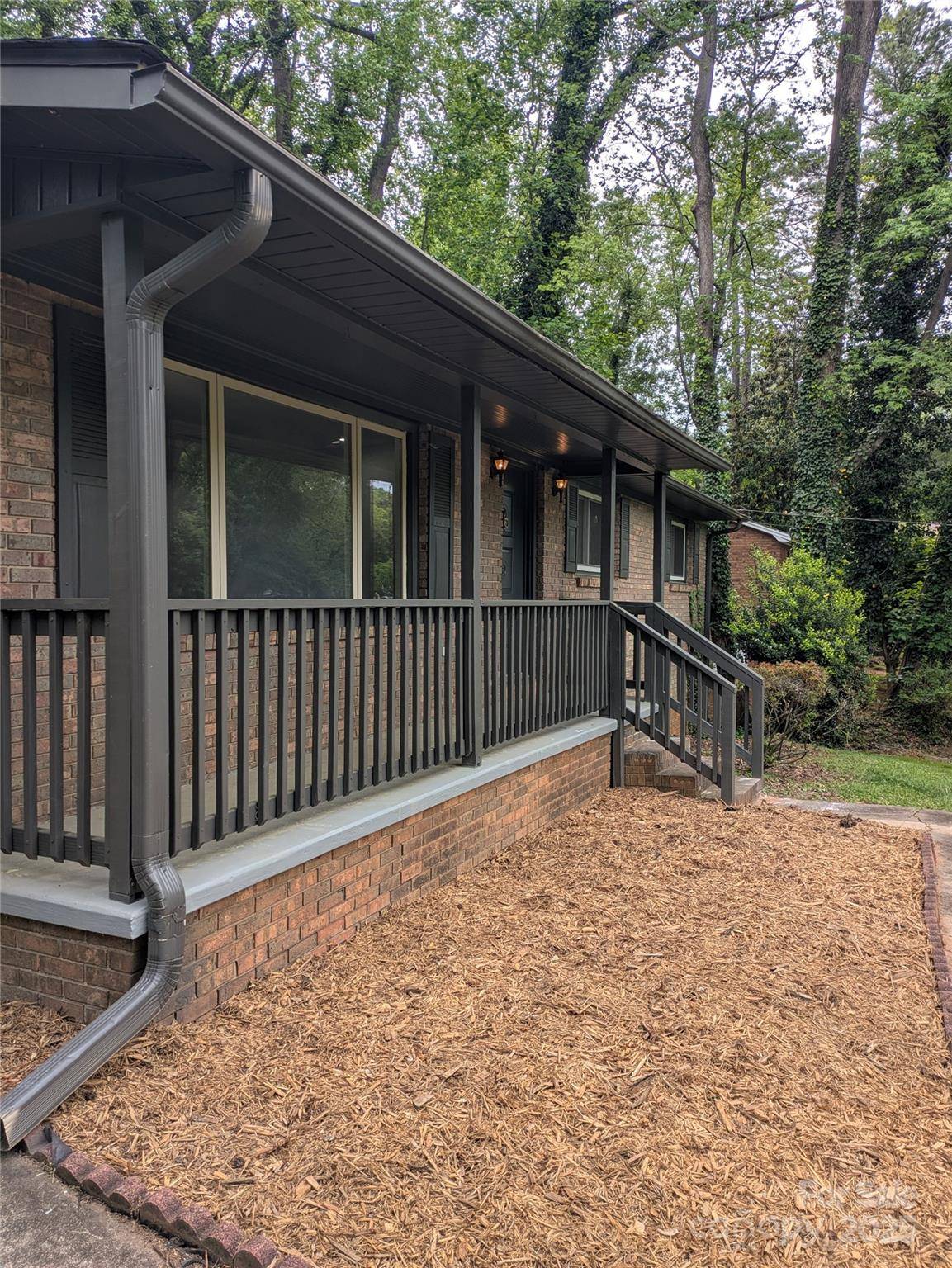 Shelby, NC 28150,1002 Hemlock DR