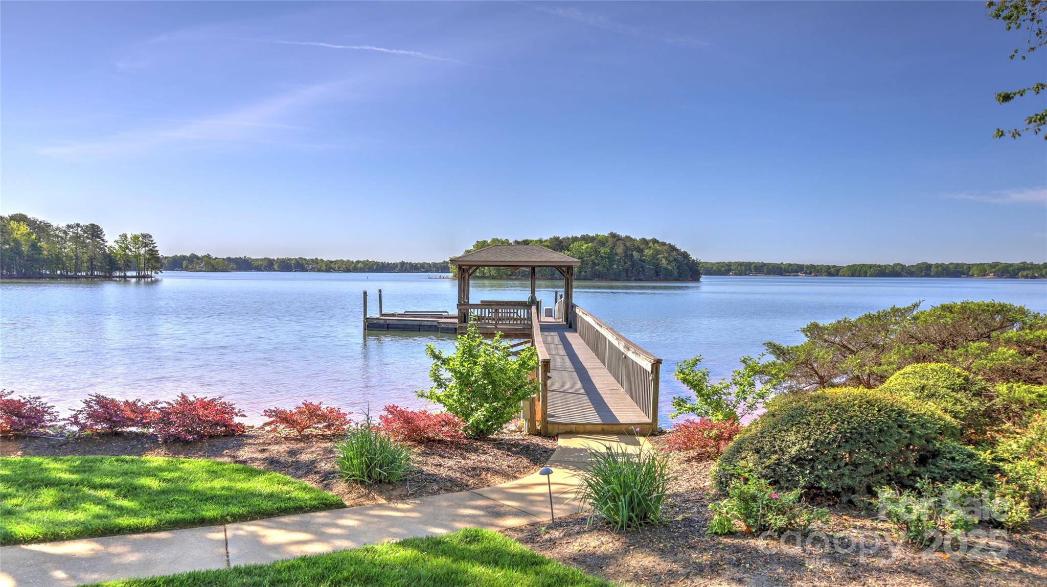 Mooresville, NC 28117,495 Bay Harbour RD