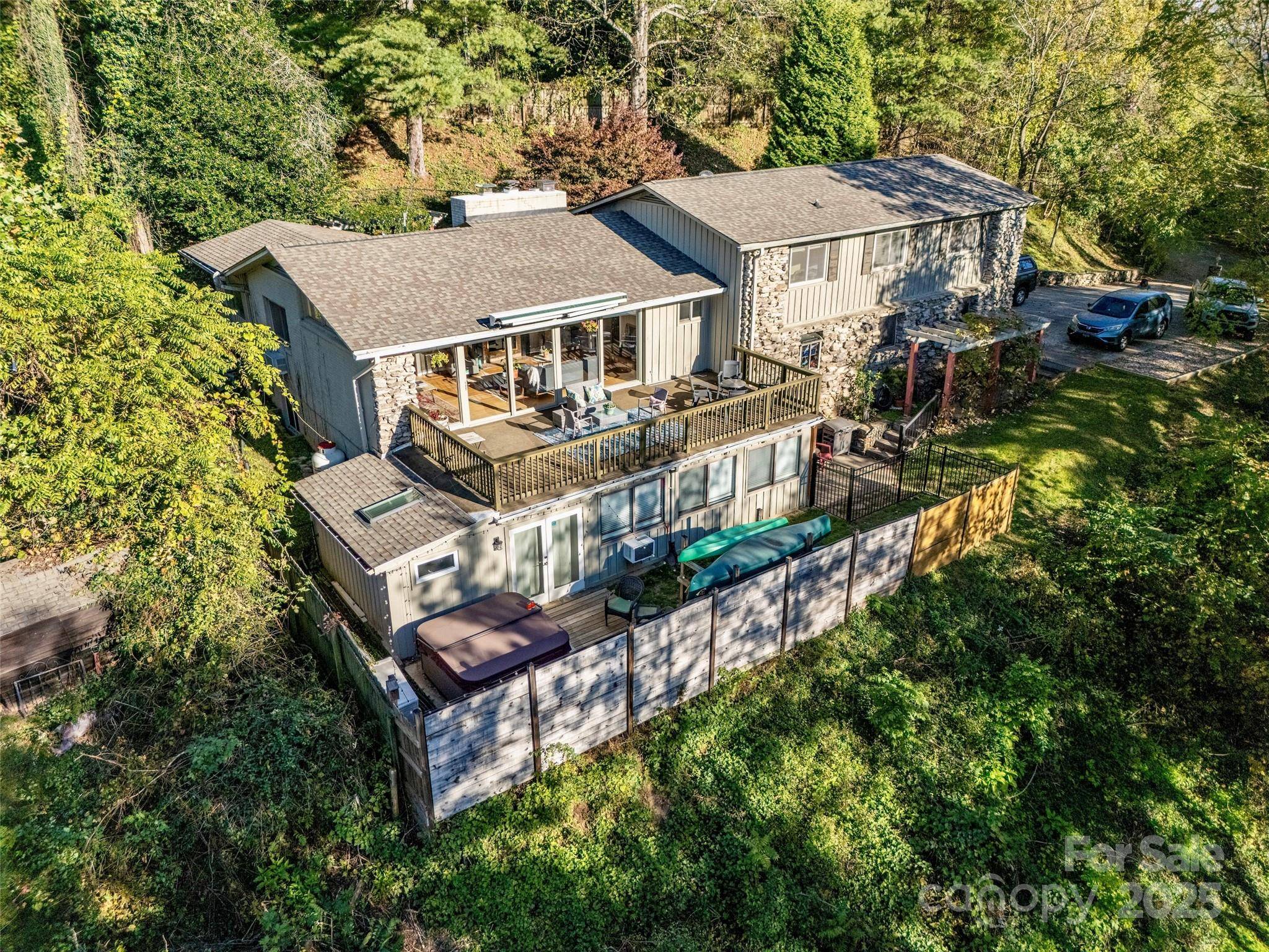Asheville, NC 28804,298 Town Mountain RD