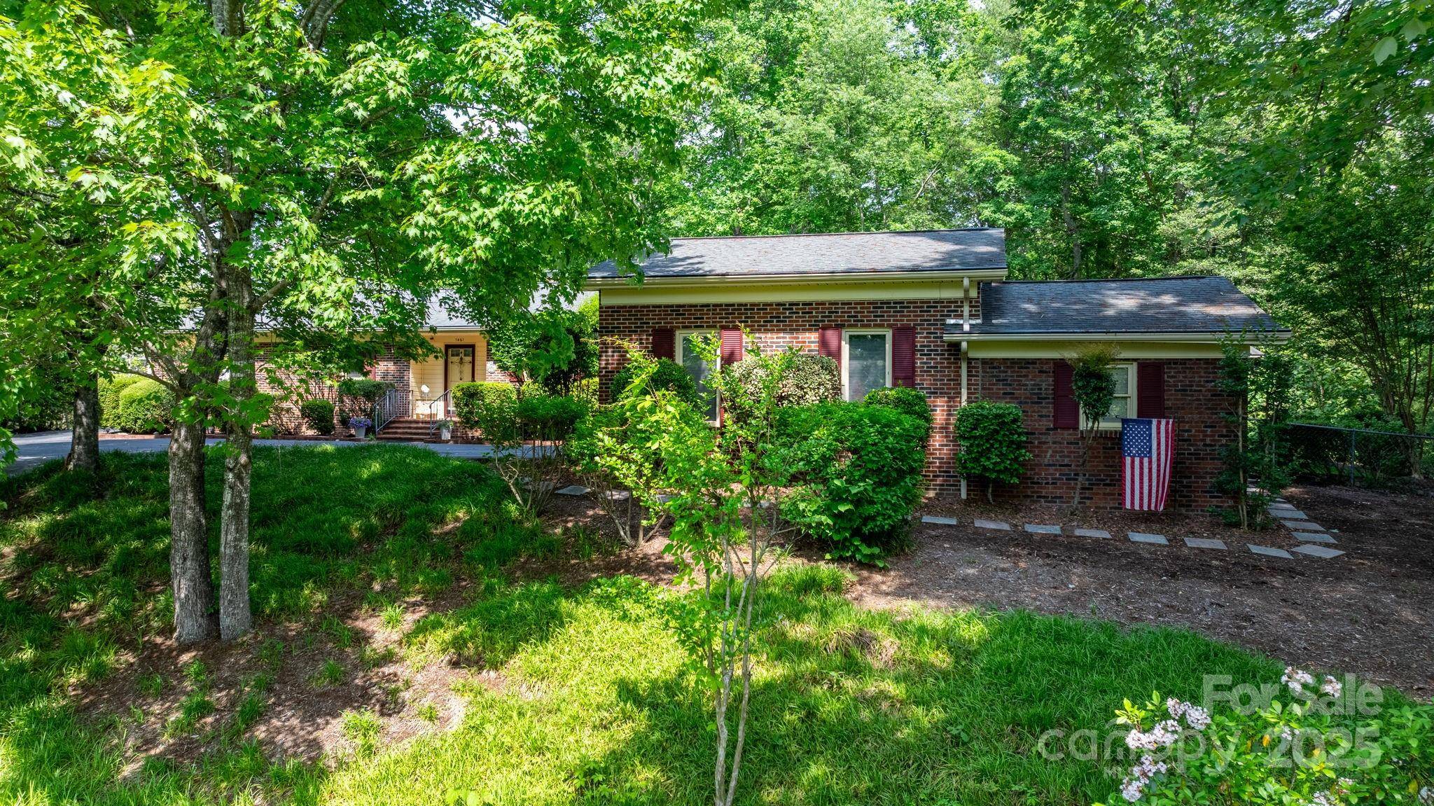 Morganton, NC 28655,1461 Robinhood DR