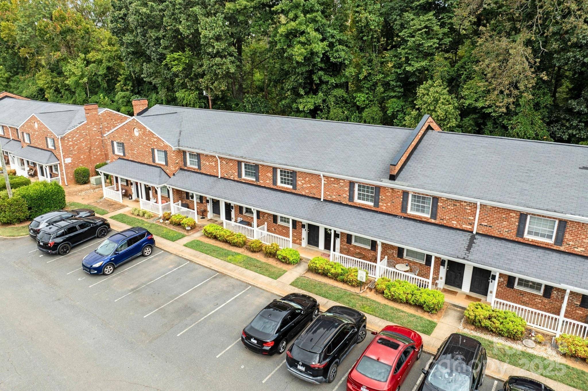 Charlotte, NC 28205,1215 Green Oaks LN #H