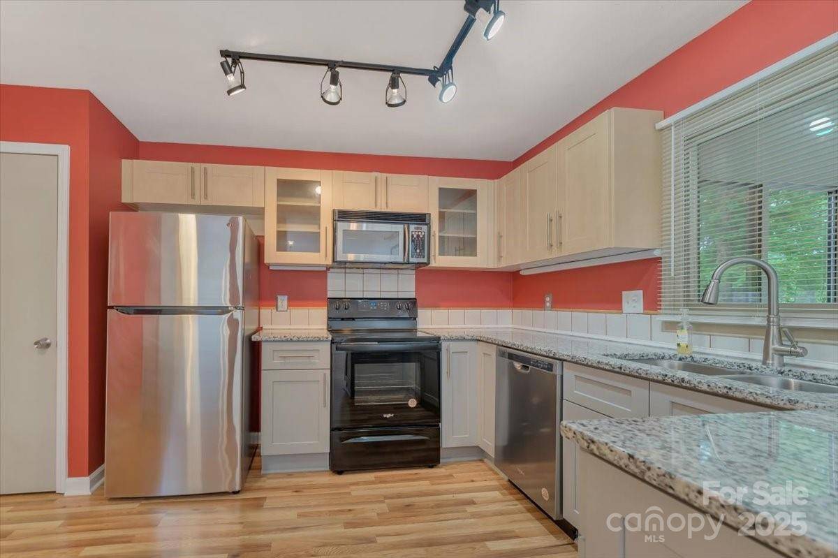 Charlotte, NC 28212,7312 Barcliff DR