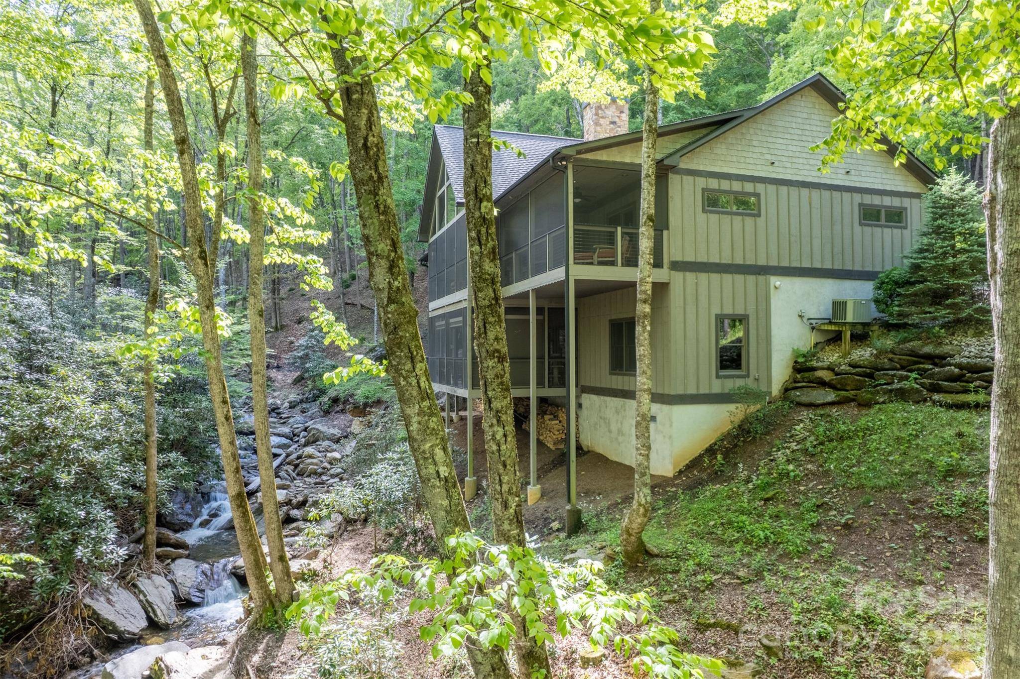 Burnsville, NC 28714,350 Celo Cove DR