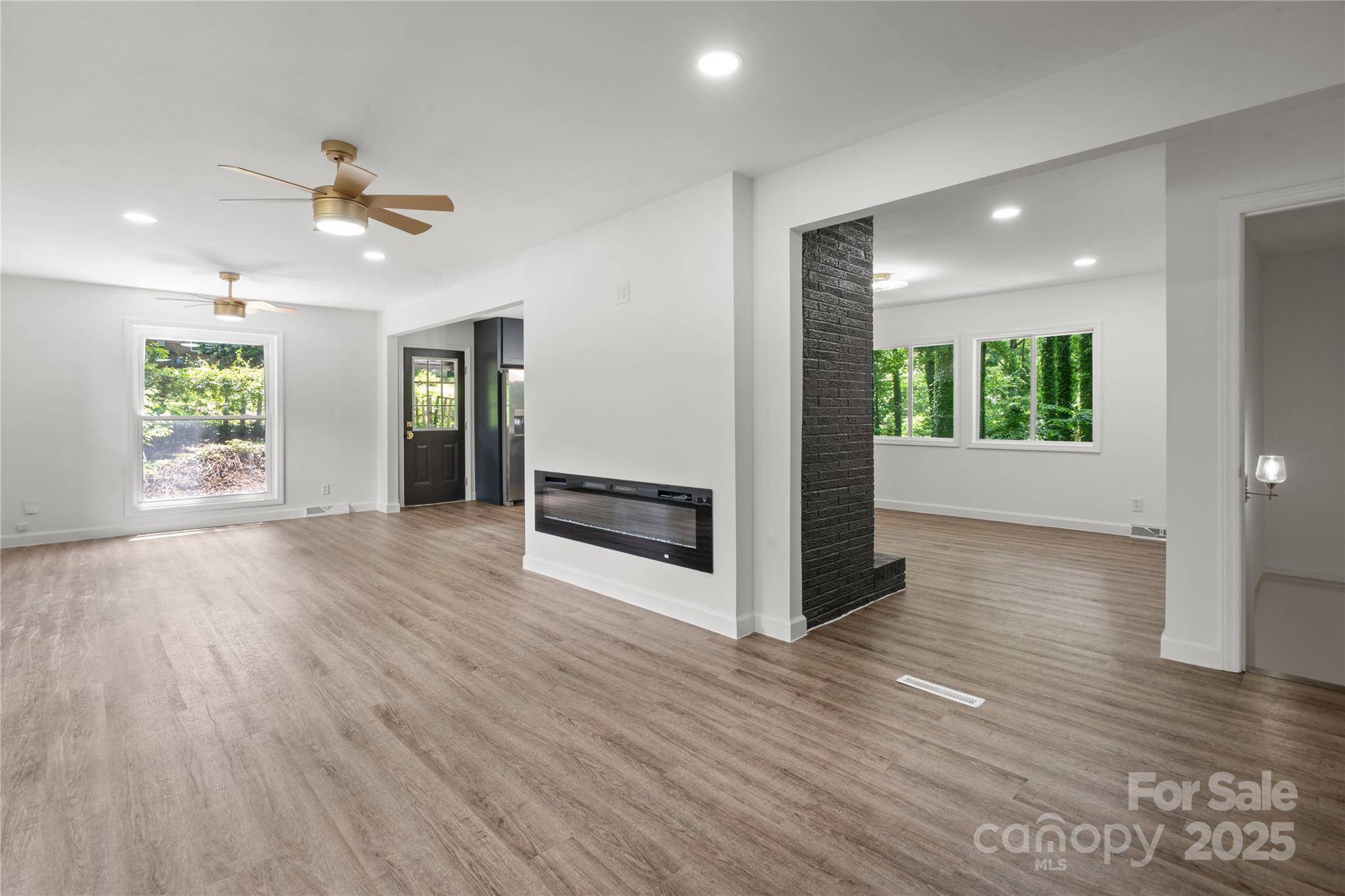 Charlotte, NC 28214,218 Kingsway CIR