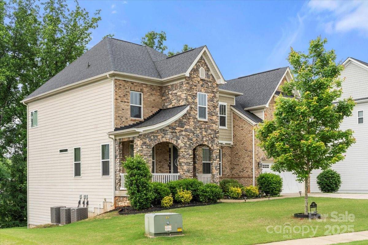 Fort Mill, SC 29707,862 Kathy Dianne DR