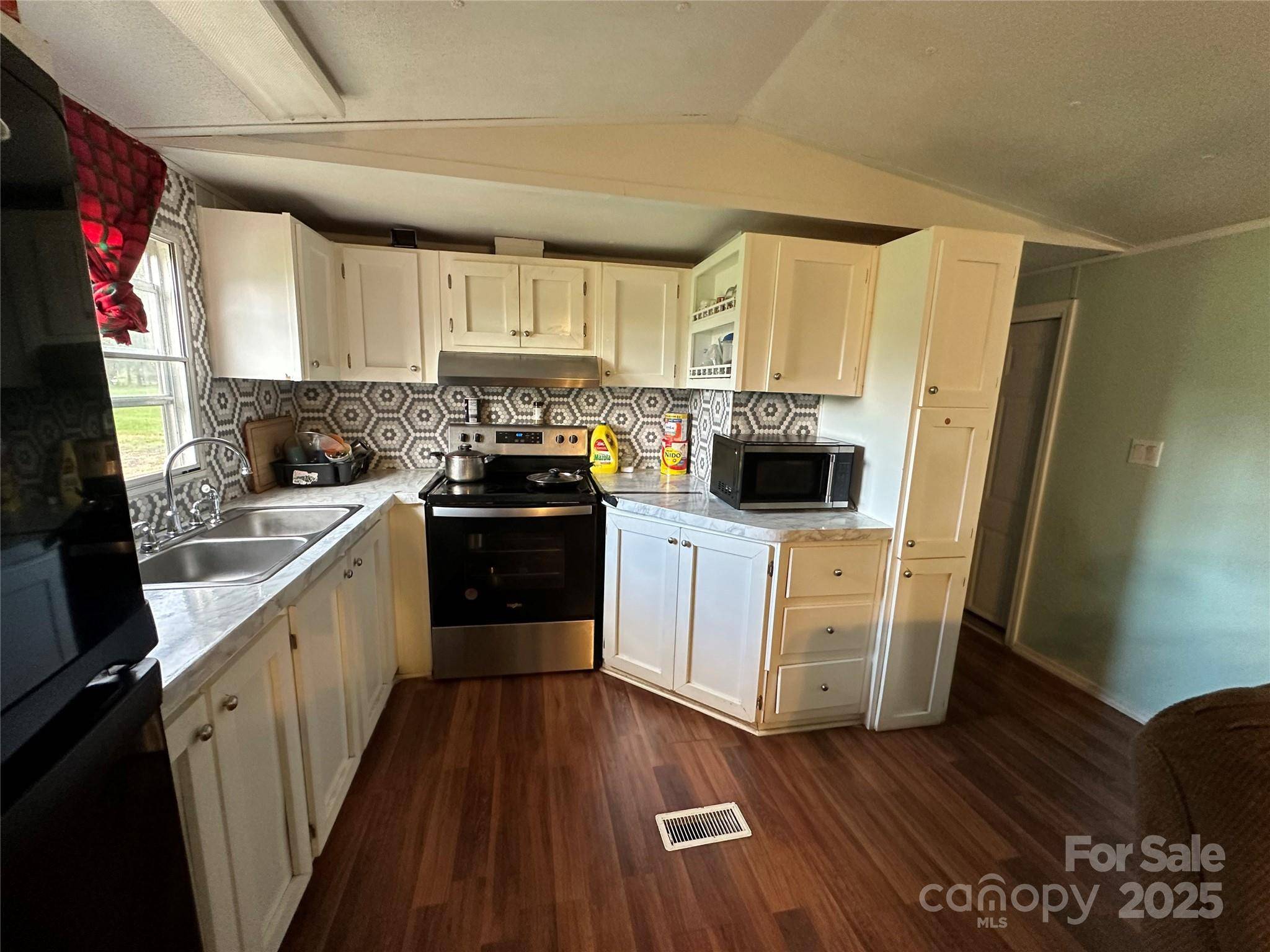 Harmony, NC 28634,181 Trivette RD