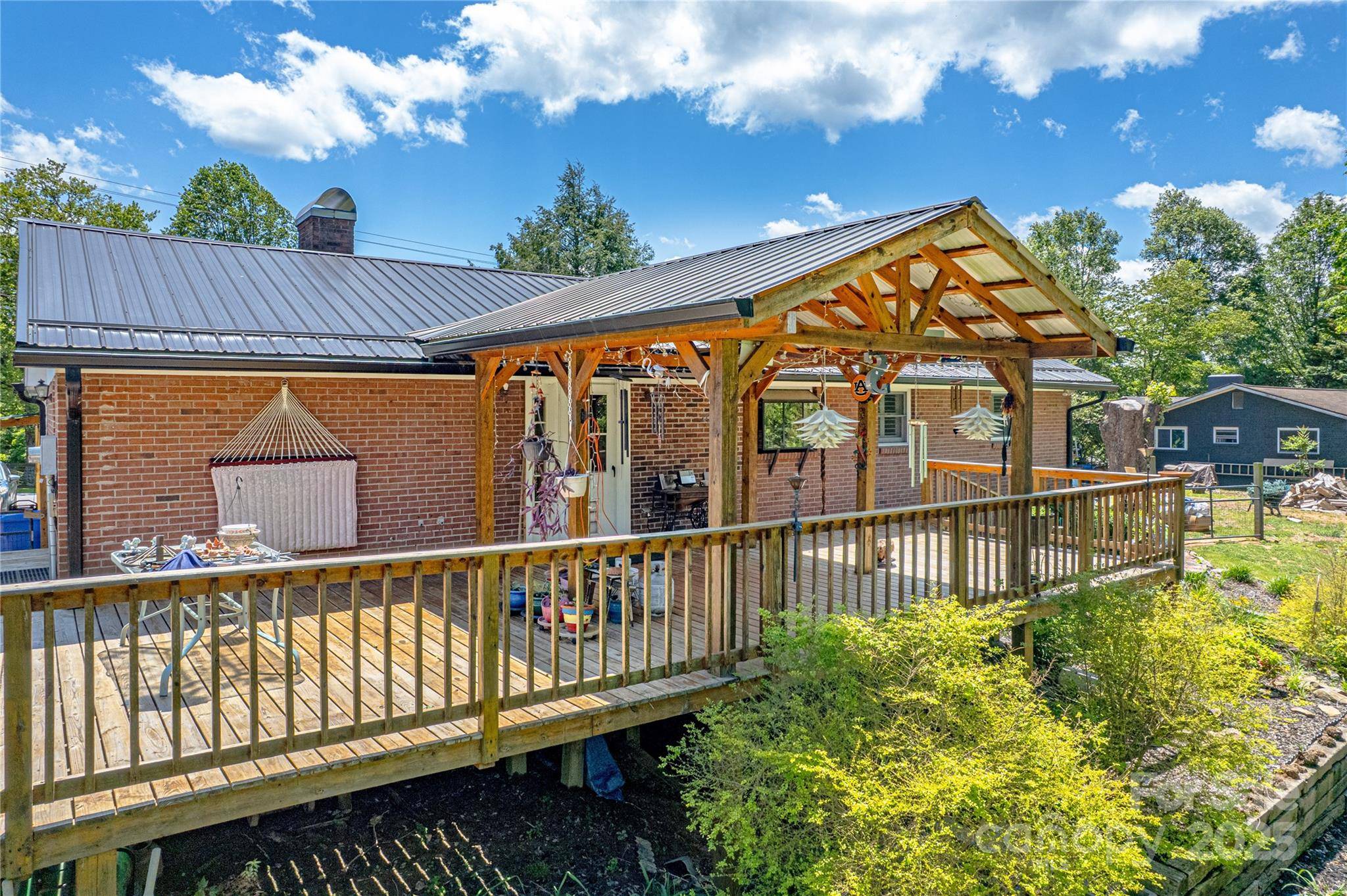 Brevard, NC 28712,75 Hawthorne DR