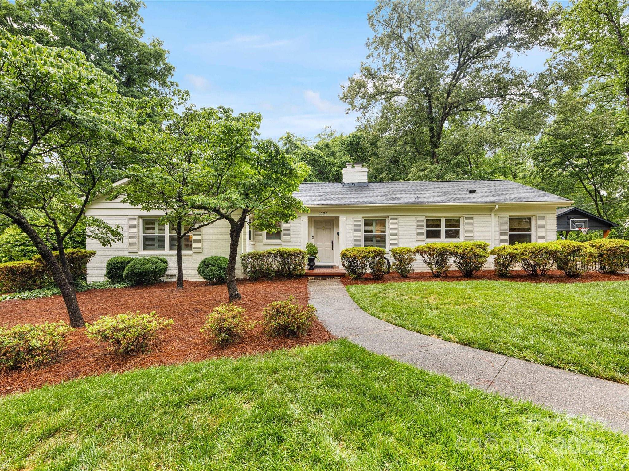 Charlotte, NC 28211,1300 Rutledge AVE