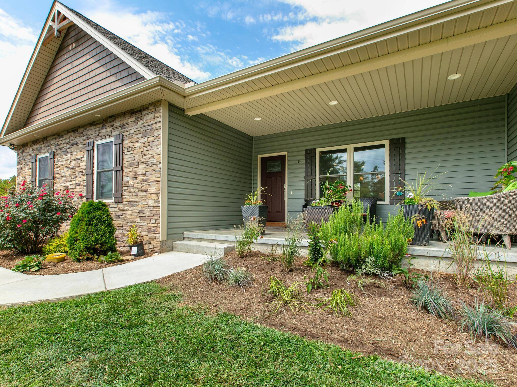 Weaverville, NC 28787,5 S Pine DR