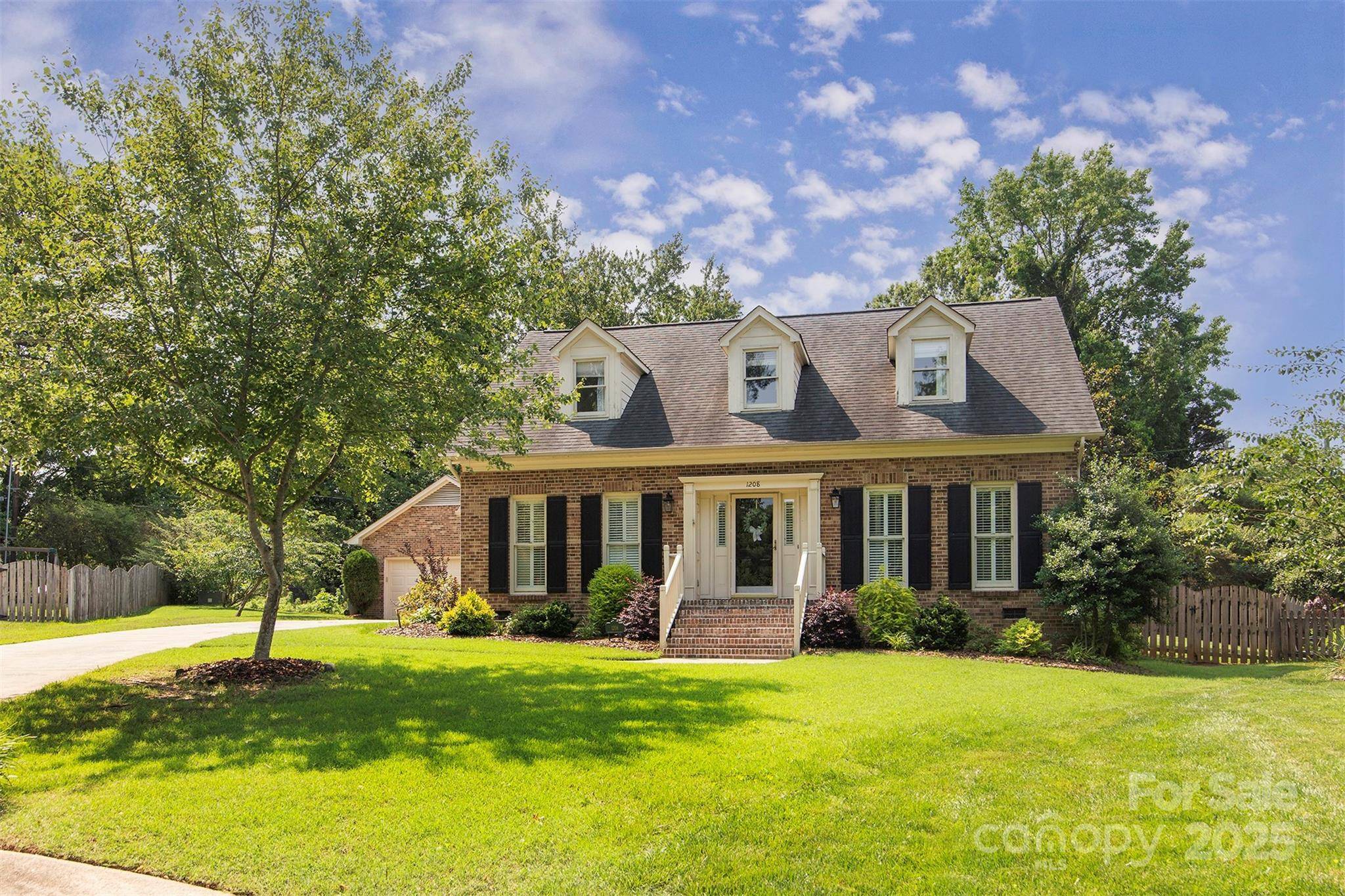 Charlotte, NC 28211,1208 Chausley CT