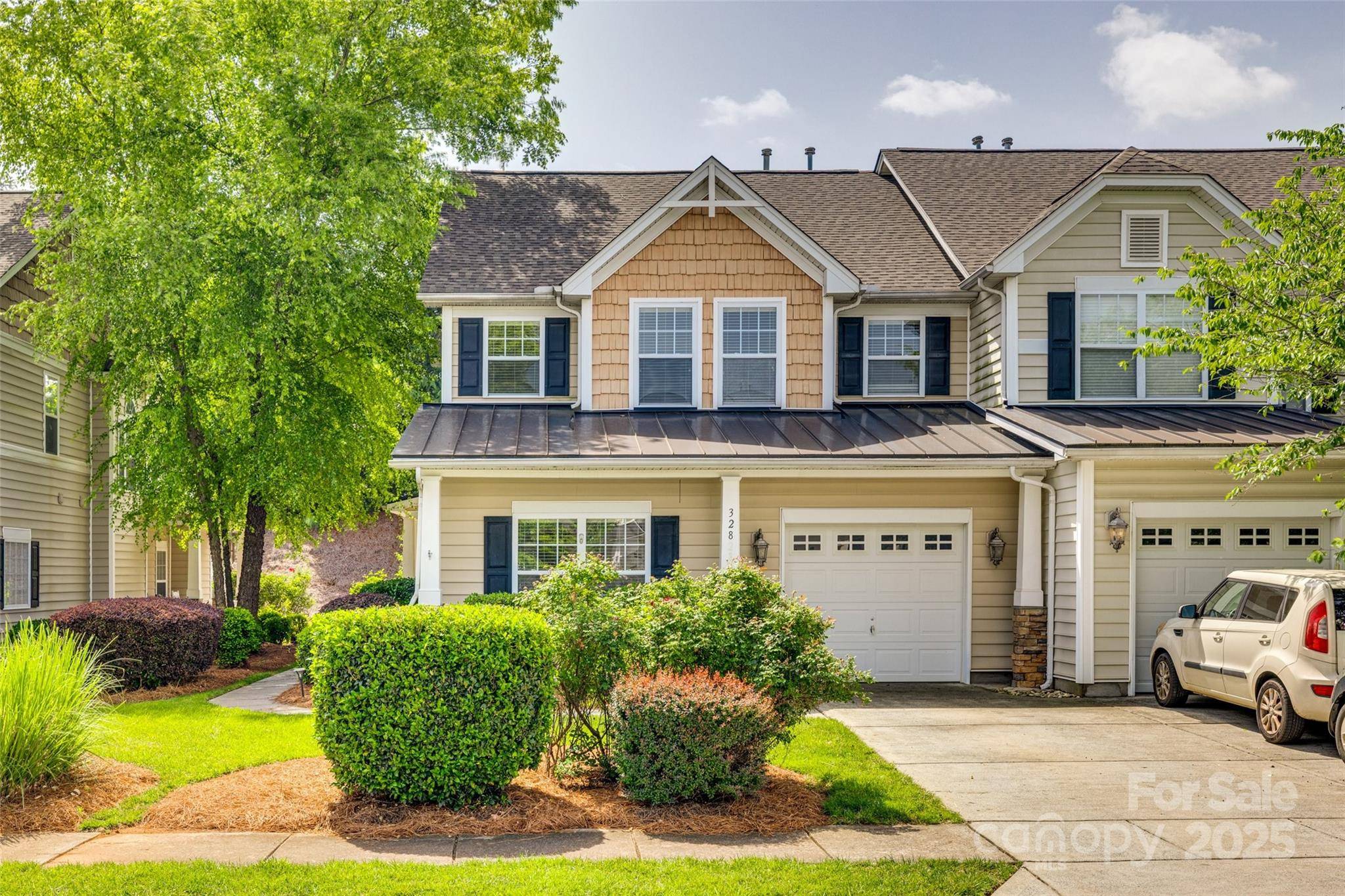 Rock Hill, SC 29732,328 Rose Garden CT