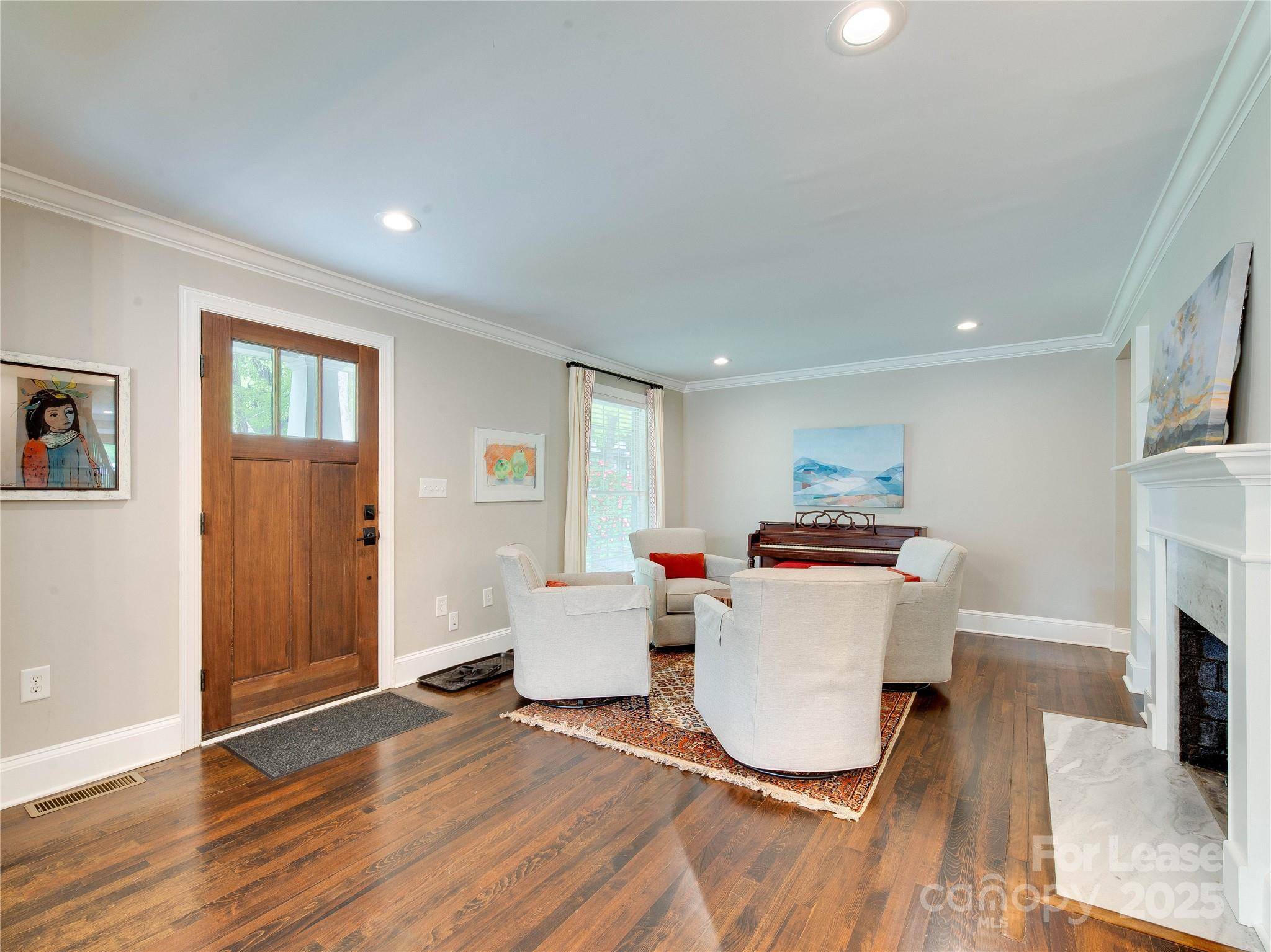 Charlotte, NC 28209,823 Sedgefield RD