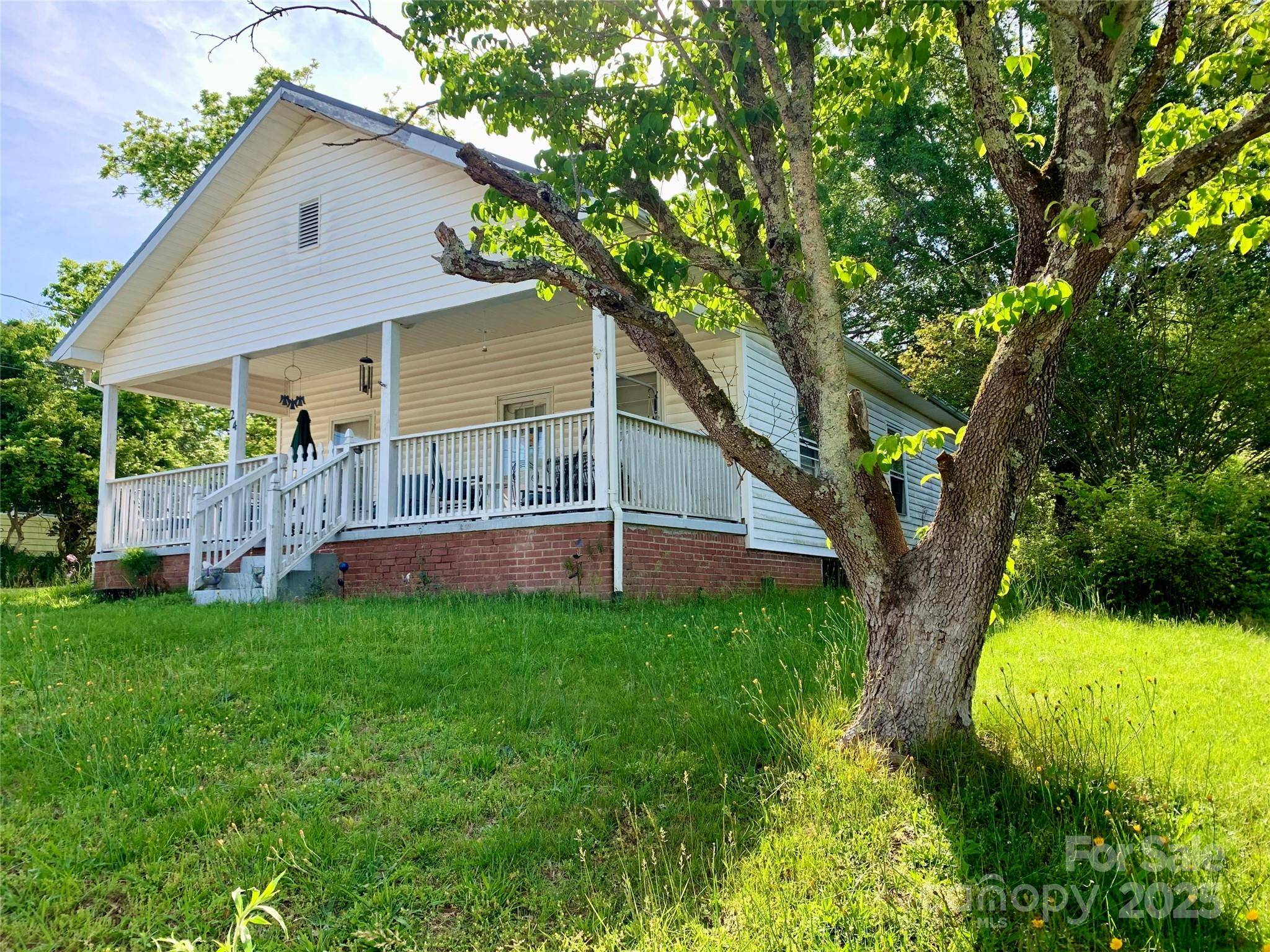 Granite Falls, NC 28630,24 Pearl ST #8A & 8B