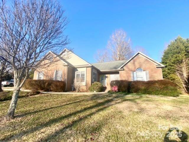 Taylorsville, NC 28681,472 Windsor DR