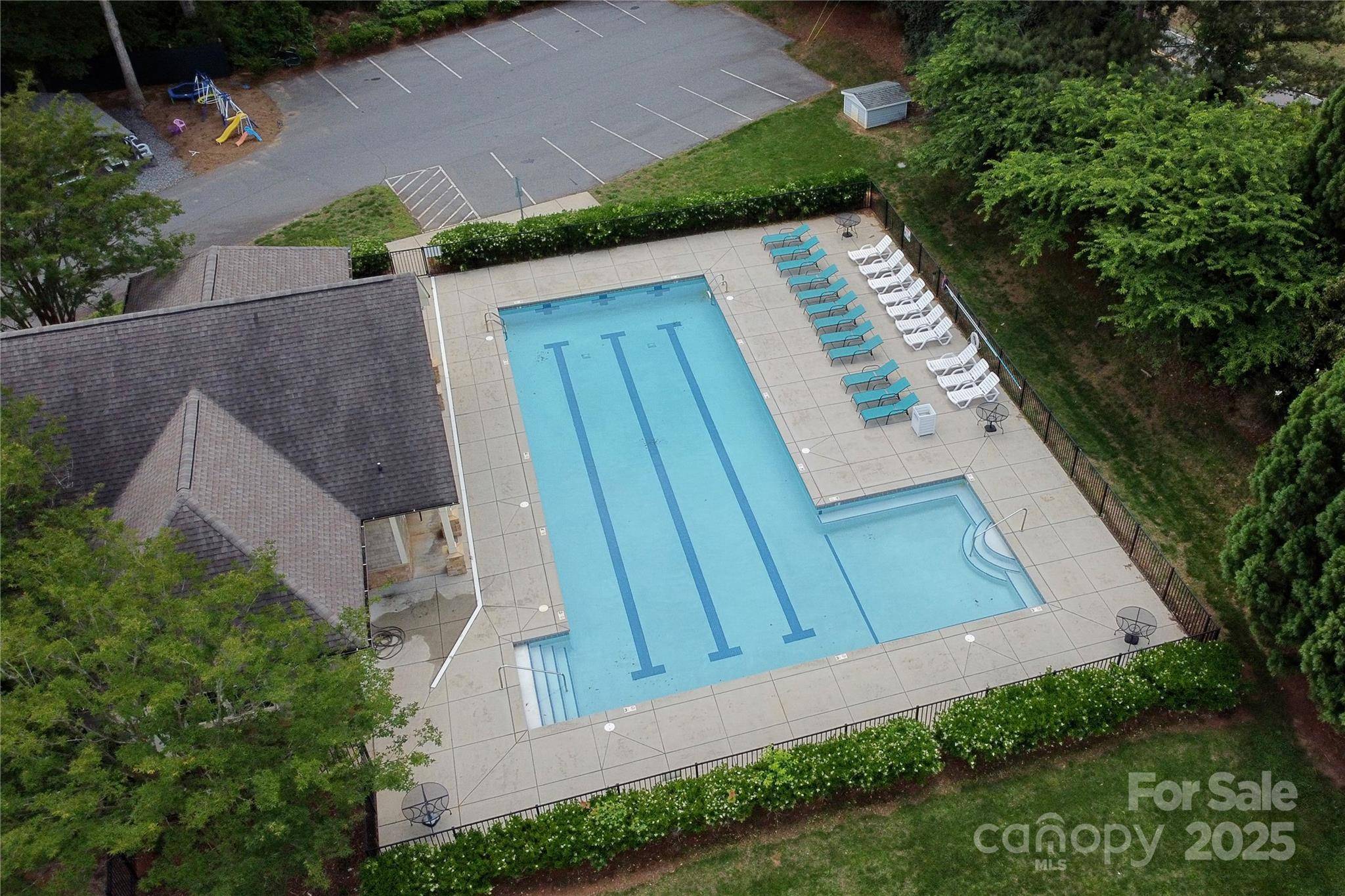 Statesville, NC 28677,121 Mountain Island DR