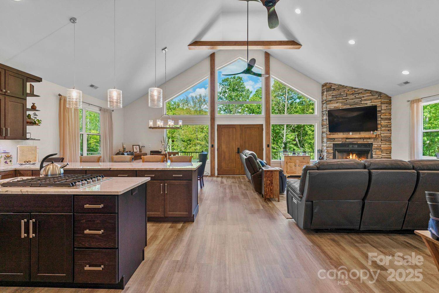 Hendersonville, NC 28792,143 Burnside TRL