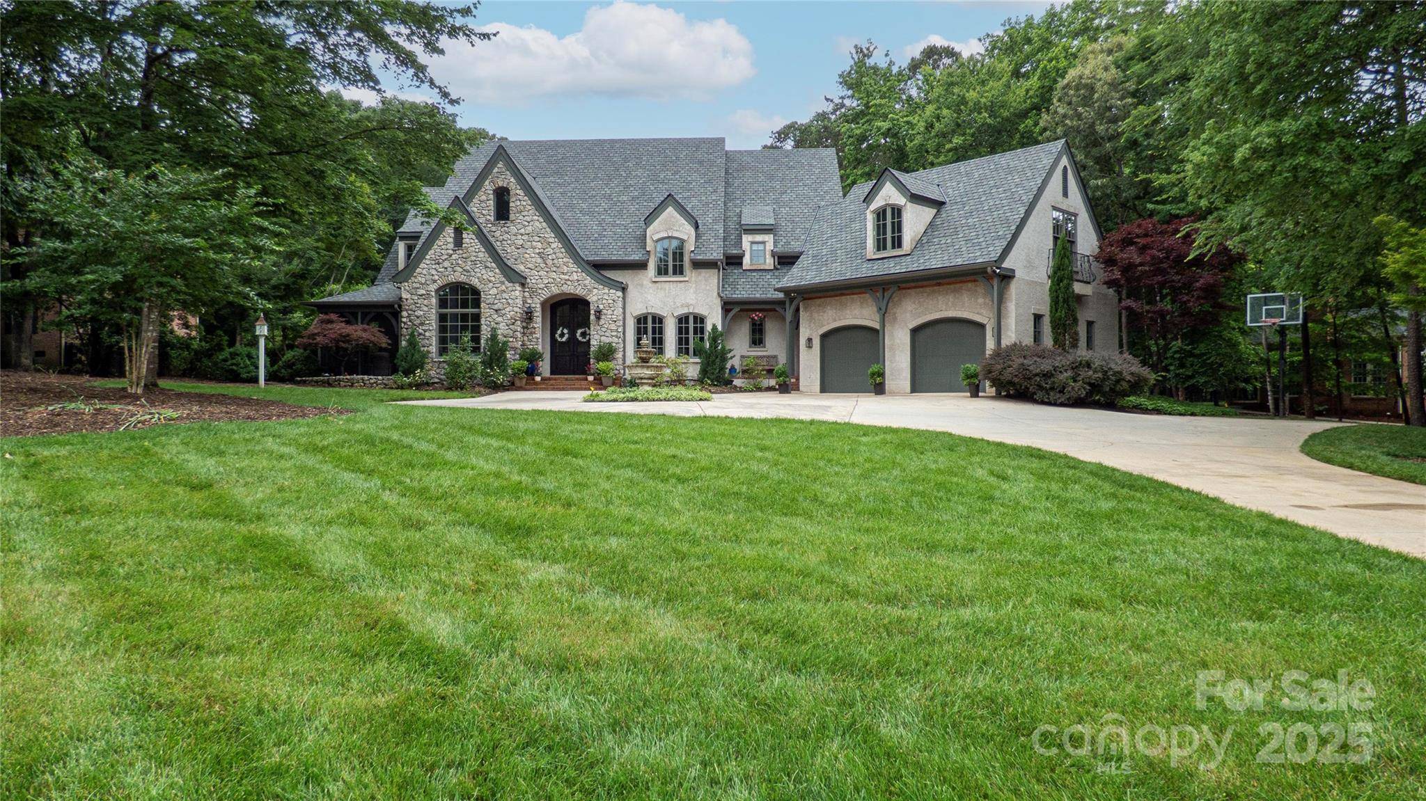 Charlotte, NC 28270,5523 Meadow Haven LN