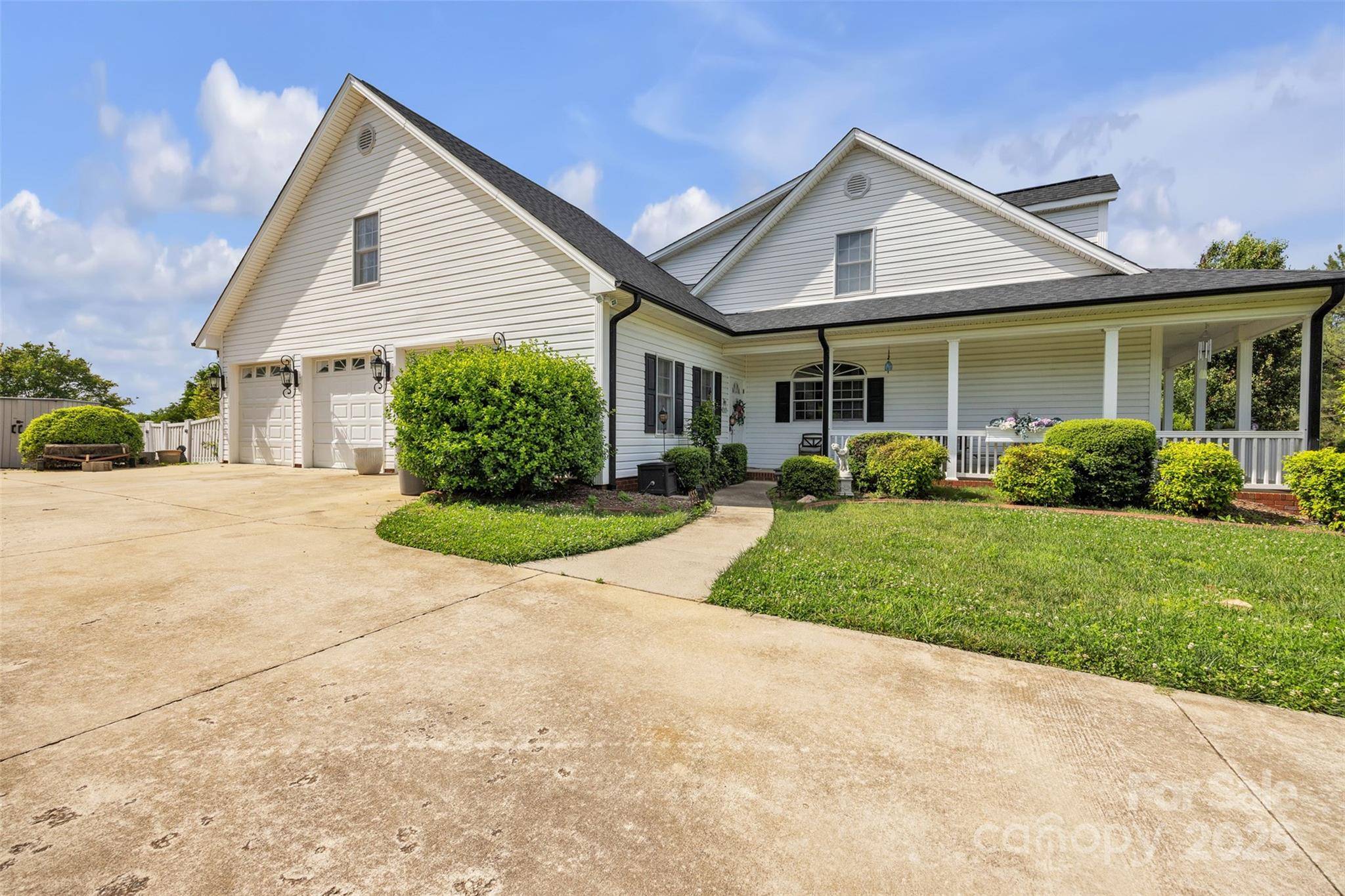 Statesville, NC 28625,129 Renaissance PL