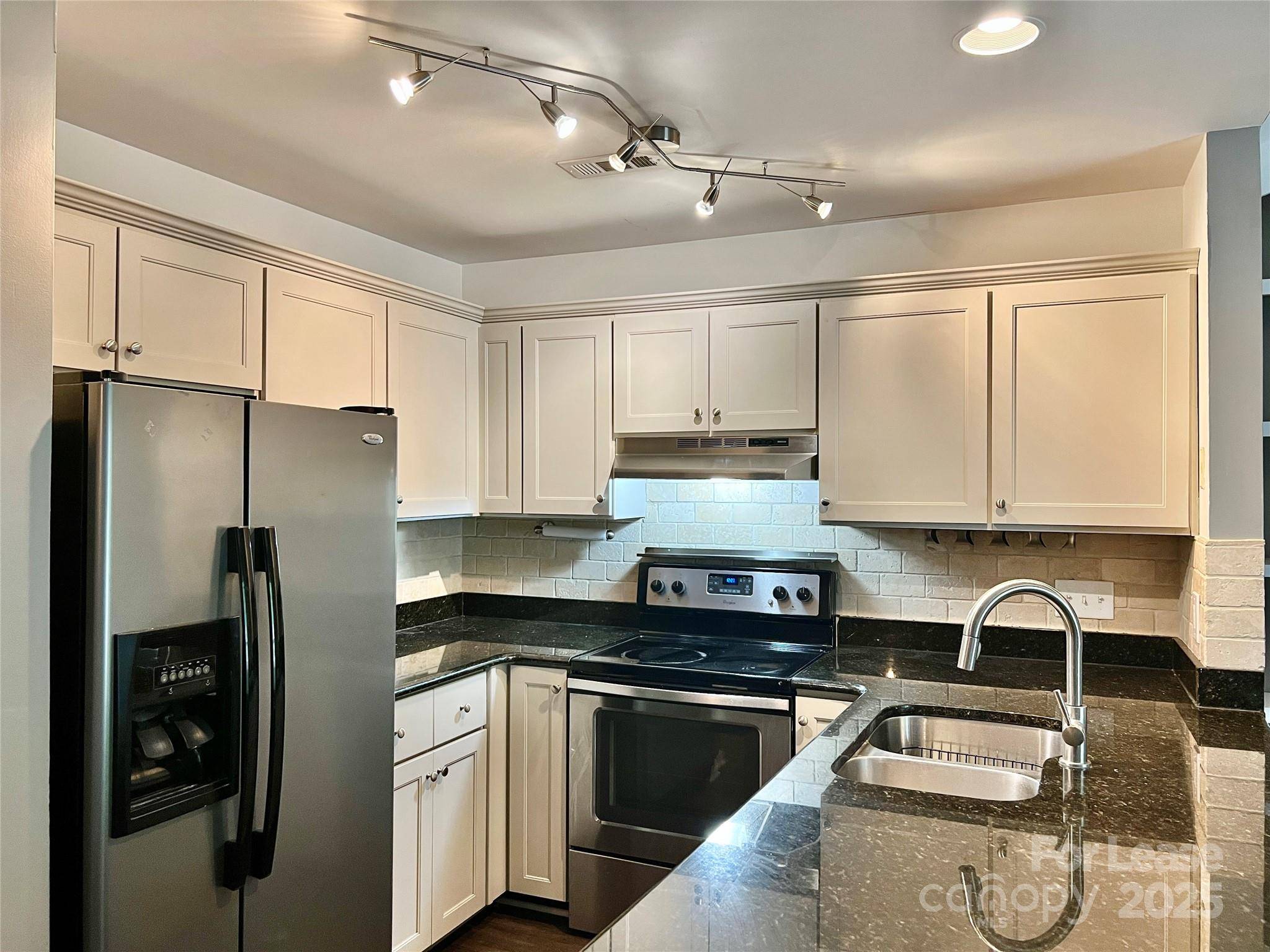 Charlotte, NC 28209,3306 Selwyn Farms LN #7