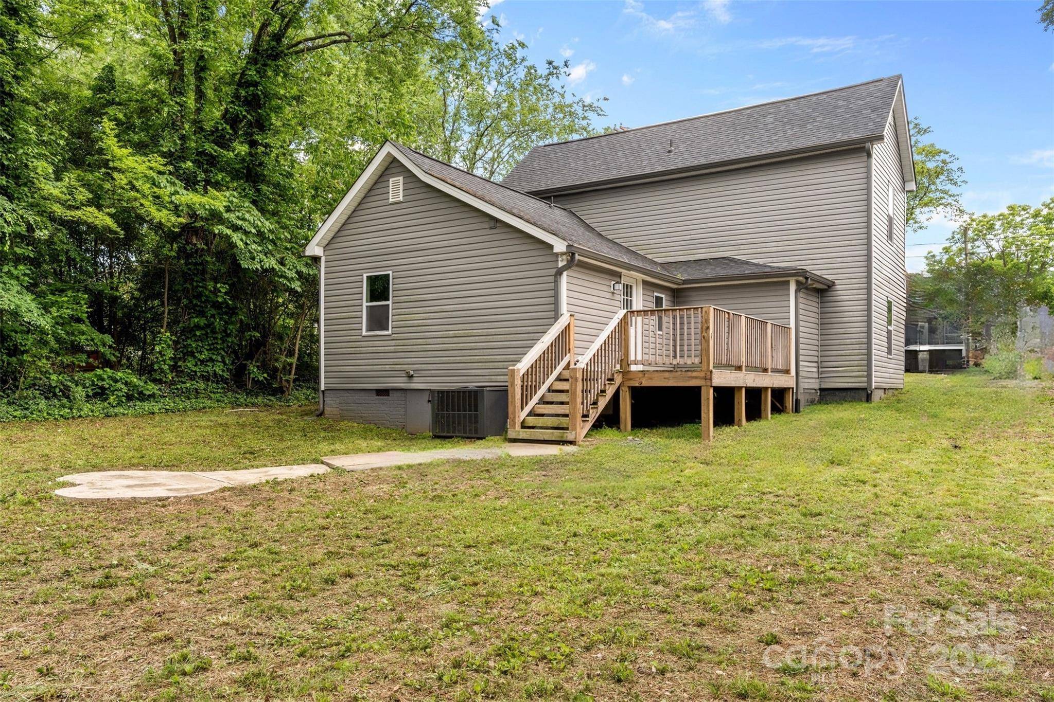 Concord, NC 28025,60 Valley ST NW