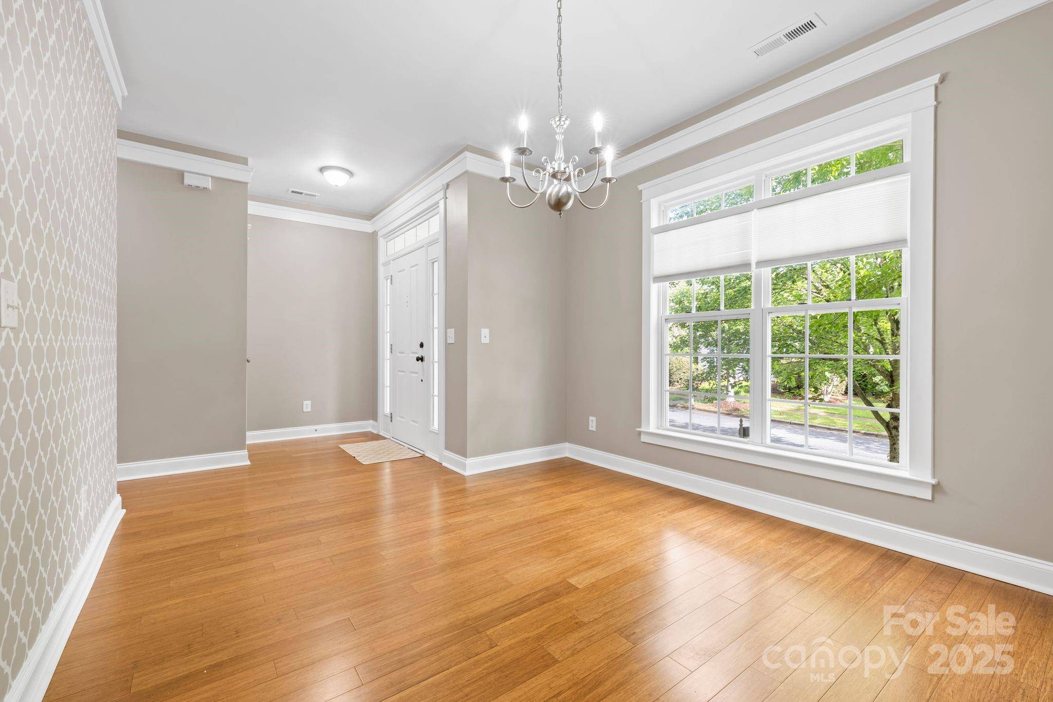 Mooresville, NC 28117,132 E Morehouse AVE