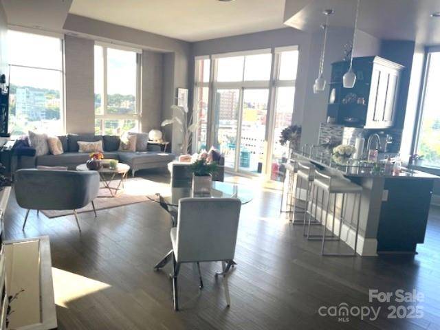 Raleigh, NC 27603,400 W North ST