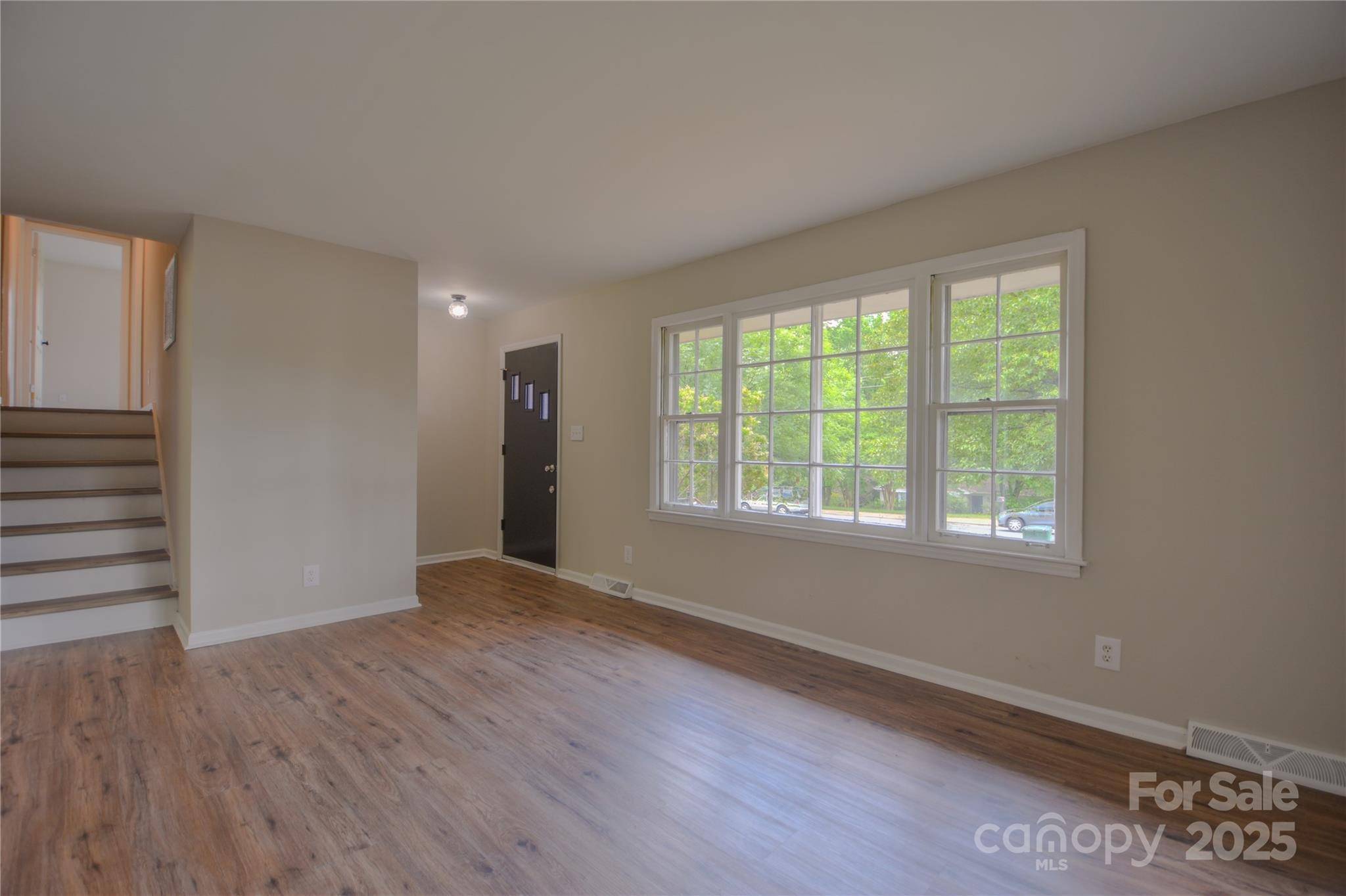 Charlotte, NC 28212,6921 Idlewild RD