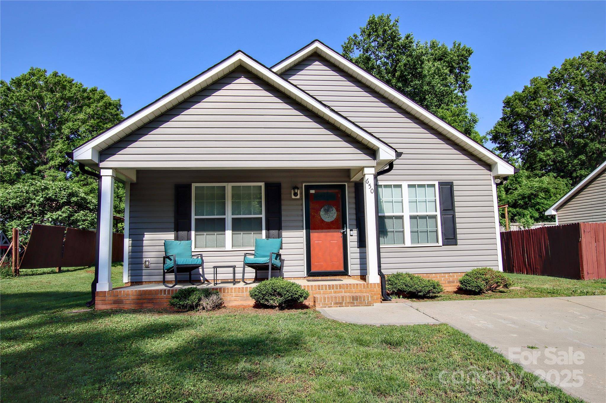 China Grove, NC 28023,650 Harry ST