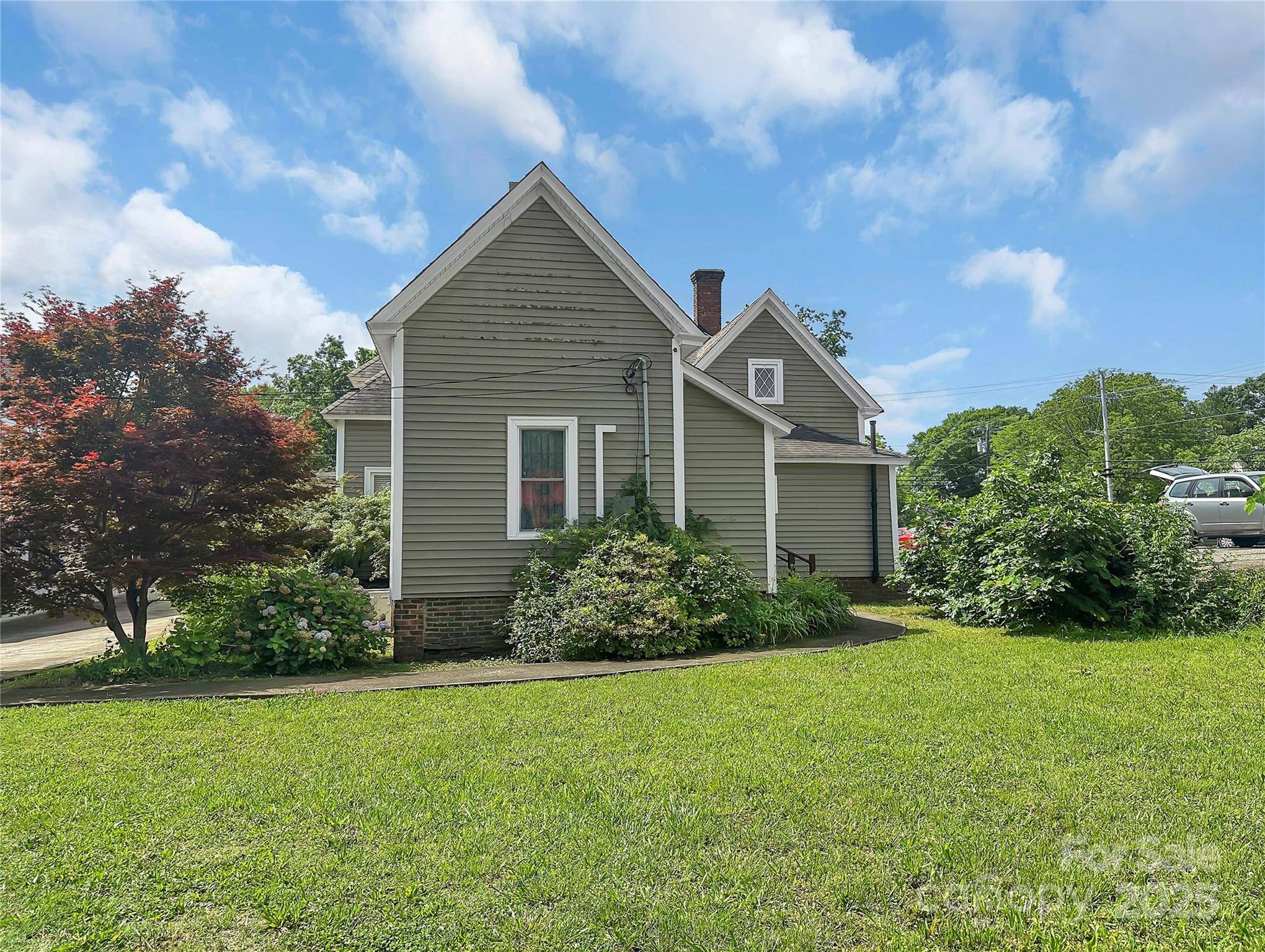 Kings Mountain, NC 28086,303 E King ST