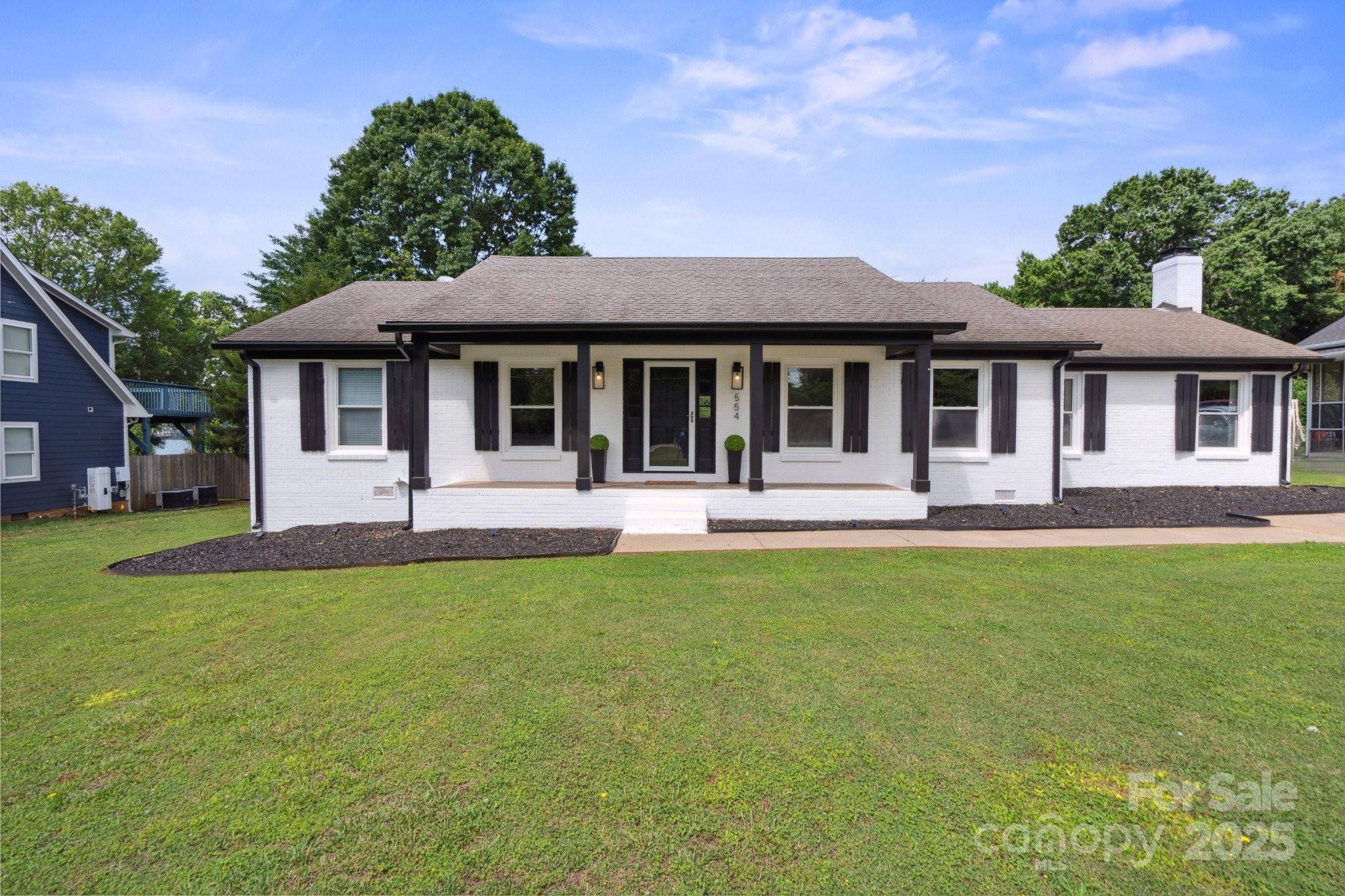 Mooresville, NC 28117,554 Isle Of Pines RD