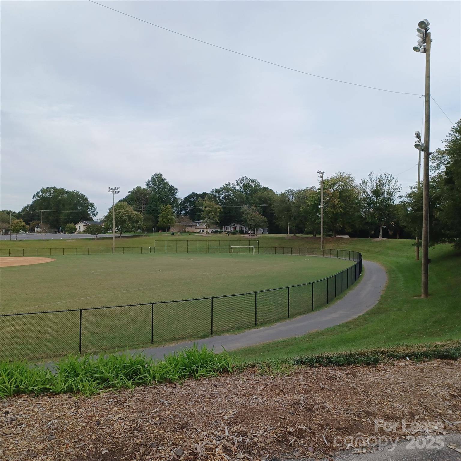Gastonia, NC 28052,1130 W Davidson AVE #Three